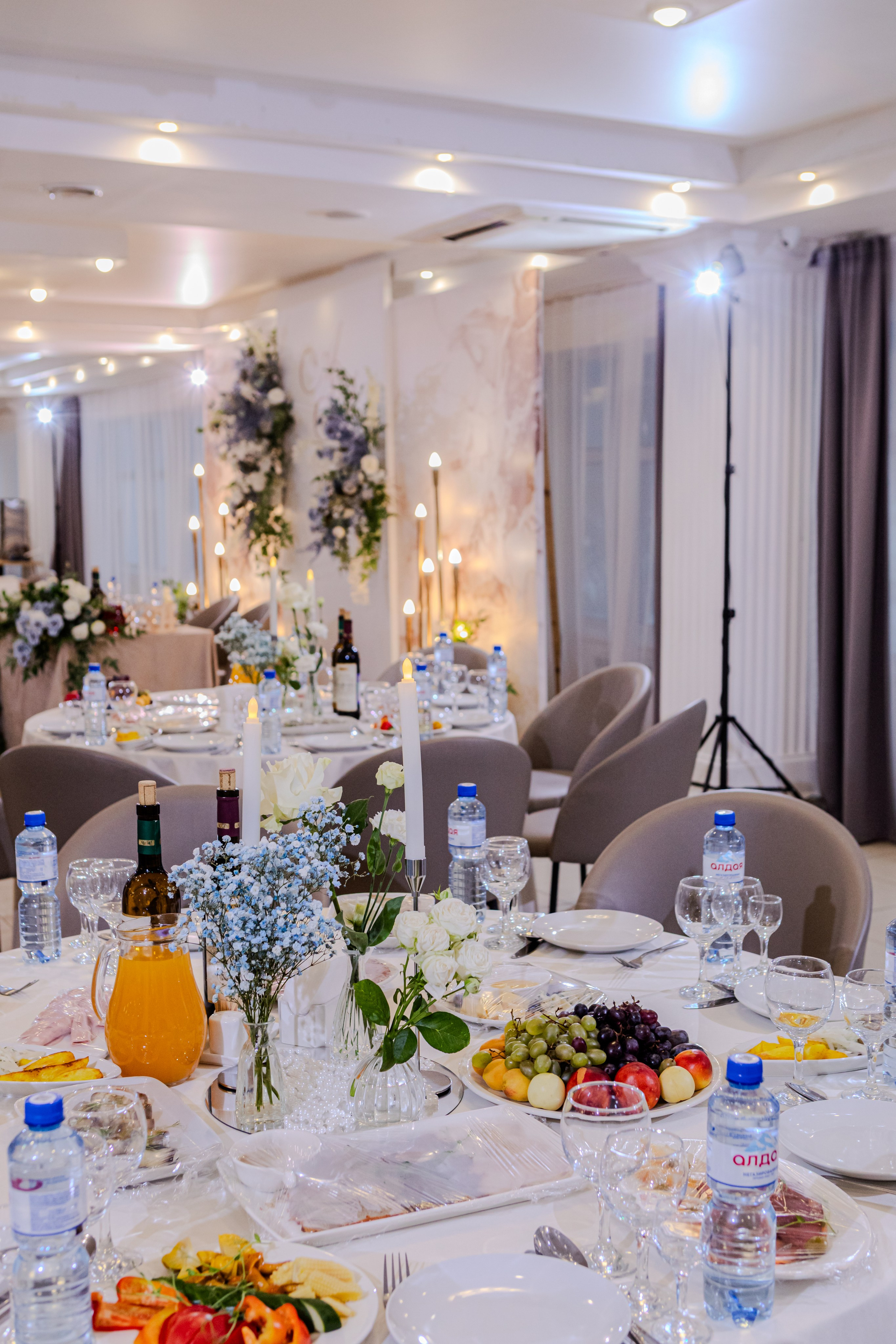 Амакс Сити-отель Уфа, фото Алексея Муравьёва, современный отель,Лобби Амакс Сити-отеля, съёмка фотографа Алексея Муравьёва, гостиничный интерьер,Номера отеля Амакс Сити Уфа, работа фотографа Алексея Муравьёва, комфортабельное размещение,Ресторан Амакс Сити-отеля, фото Алексея Муравьёва, гостиничная кухня,Рецепция Амакс Сити Уфа, съёмка Алексея Муравьёва, сервис для гостей,Спа-зона отеля Амакс Сити, фото Алексея Муравьёва, оздоровительные услуги,Конференц-зал Амакс Сити-отеля, работа фотографа Алексея Муравьёва, бизнес-мероприятия,Лифт отеля Амакс Сити Уфа, съёмка Алексея Муравьёва, современный дизайн,Номера люкс Амакс Сити, фото Алексея Муравьёва, премиальный комфорт,Зона отдыха Амакс Сити-отеля, работа фотографа Алексея Муравьёва, релакс для гостей,Инфраструктура Амакс Сити Уфа, съёмка Алексея Муравьёва, гостиничные услуги,Паркинг отеля Амакс Сити, фото Алексея Муравьёва, безопасность гостей,Вестибюль Амакс Сити, работа фотографа Алексея Муравьёва, элегантность интерьера,Номера стандарт Амакс Сити-отеля, съёмка Алексея Муравьёва, удобство проживания,Общественные зоны Амакс Сити Уфа, фото Алексея Муравьёва, современный дизайн,Ресторан и бар Амакс Сити, работа фотографа Алексея Муравьёва, гастрономические предложения,Интерьер отеля Амакс Сити Уфа, фото Алексея Муравьёва, гостиничный стиль,Мебель номеров Амакс Сити, съёмка Алексея Муравьёва, комфорт для постояльцев,Освещение отеля Амакс Сити, работа фотографа Алексея Муравьёва, уют для гостей,Терраса Амакс Сити-отеля, фото Алексея Муравьёва, панорамный вид