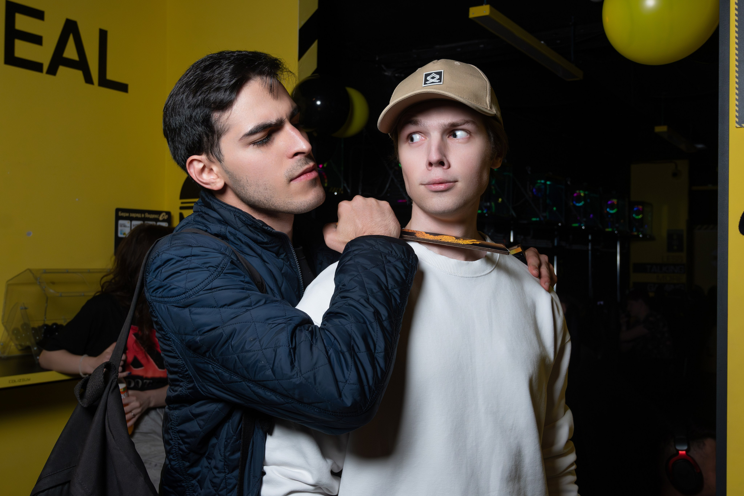 Репортаж в киберспортивном клубе Kolizeum. Фотограф мероприятий в Москве