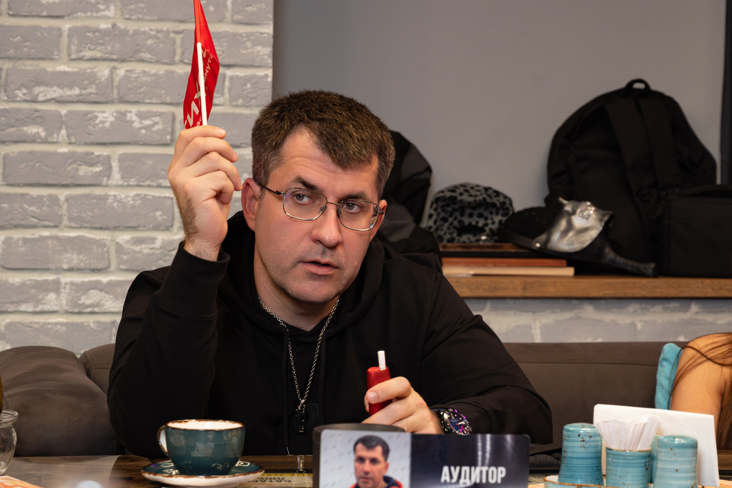 Репортаж на турнире по игре Мафия в «Мятном еноте». Фотограф мероприятий в Москве