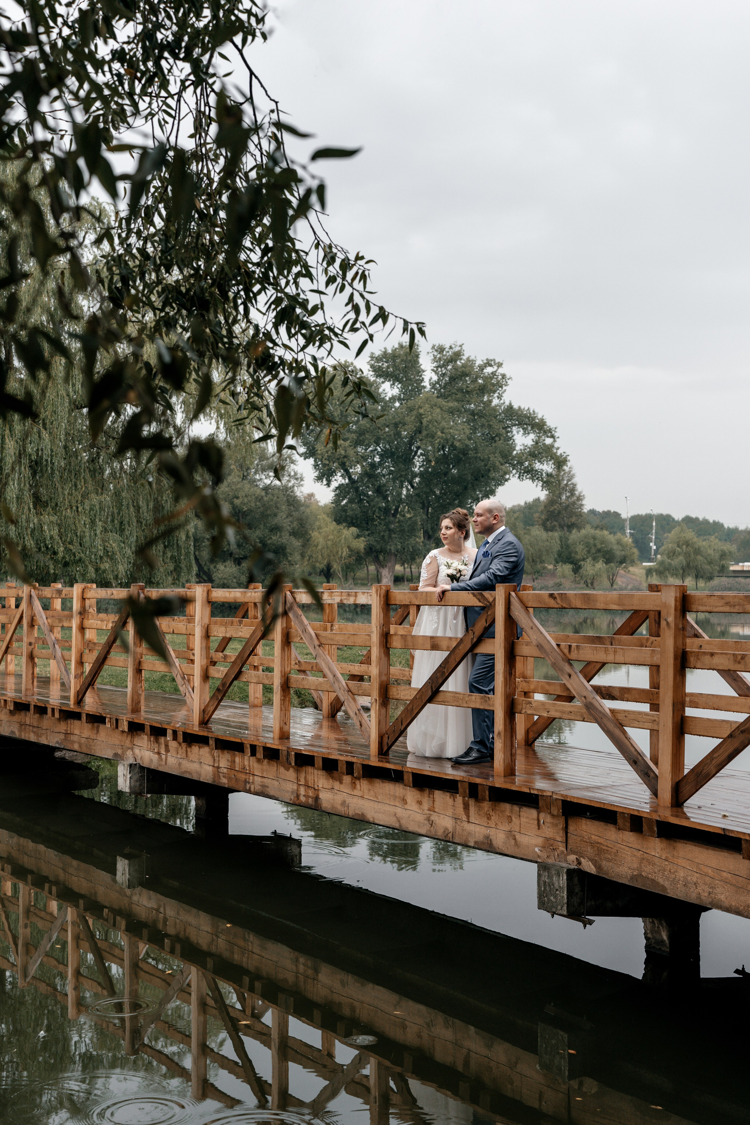 Дождливый день создания семьи. Ваш семейный фотограф в Минске — Вика Трегубова