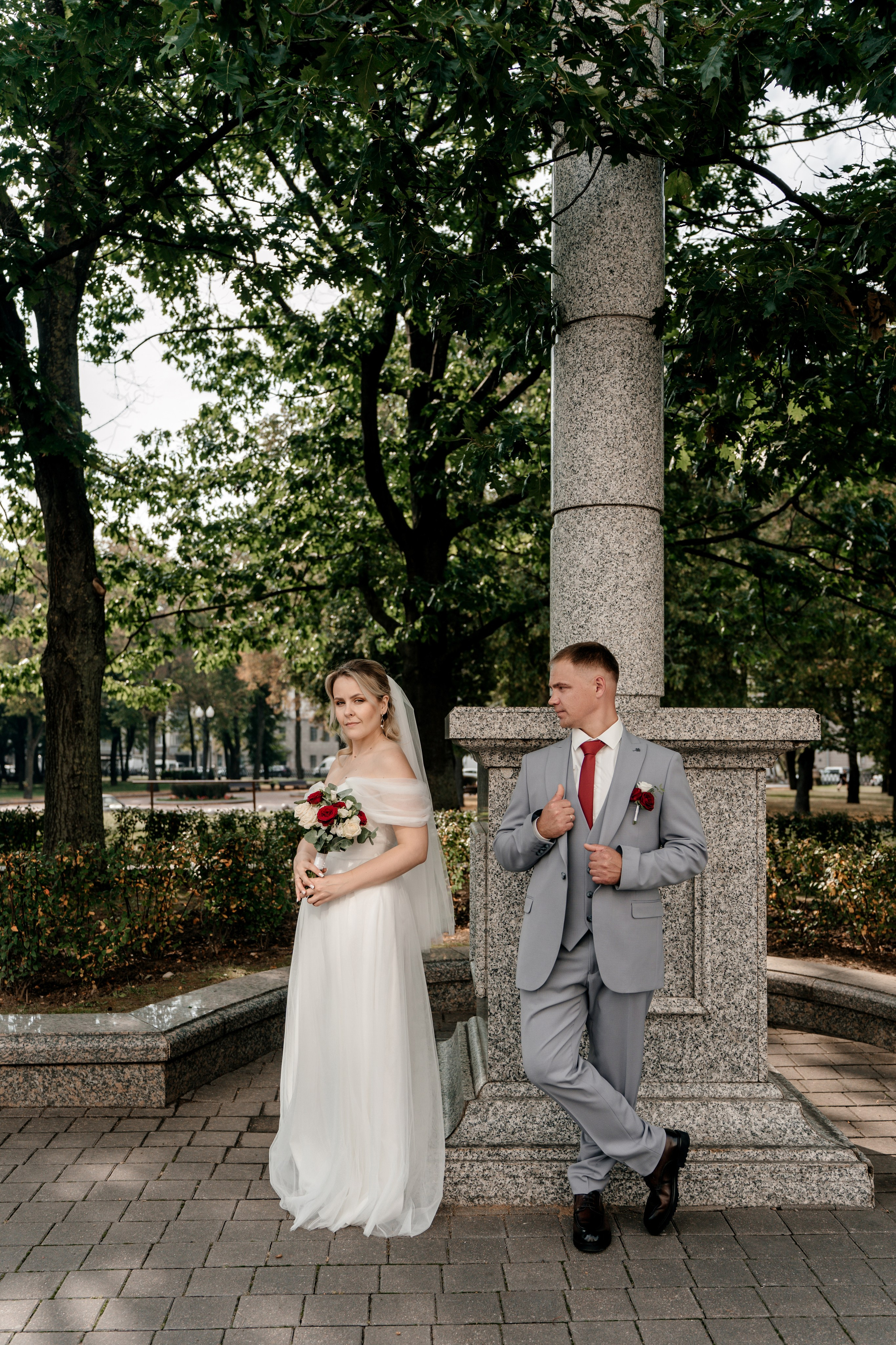 Фотосессия в театре: свадебные моменты. Ваш семейный фотограф в Минске — Вика Трегубова