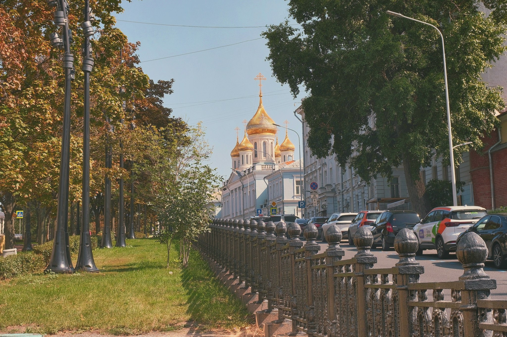 Улица, люди, жизнь…