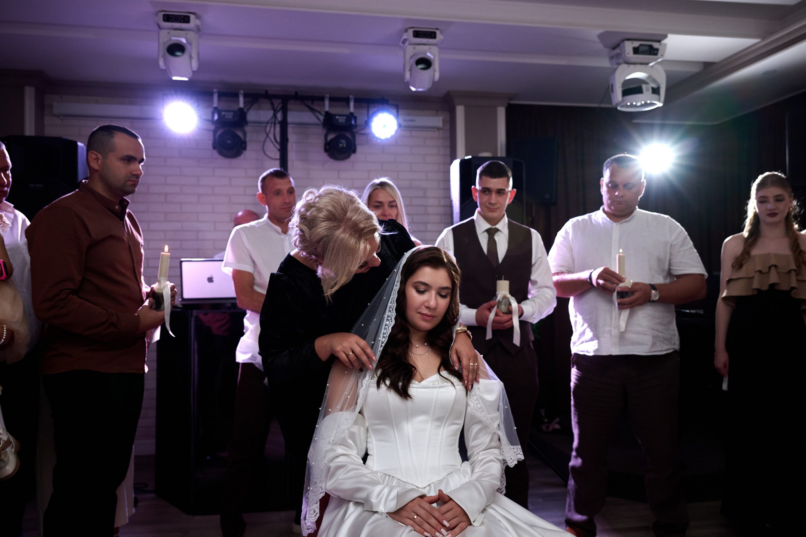 Свадьба Дениса и Валерии в Старом Осколе. Профессиональный фотограф Старый Оскол, Губкин — свадьба, венчание, крещение, юбилей и день рождения