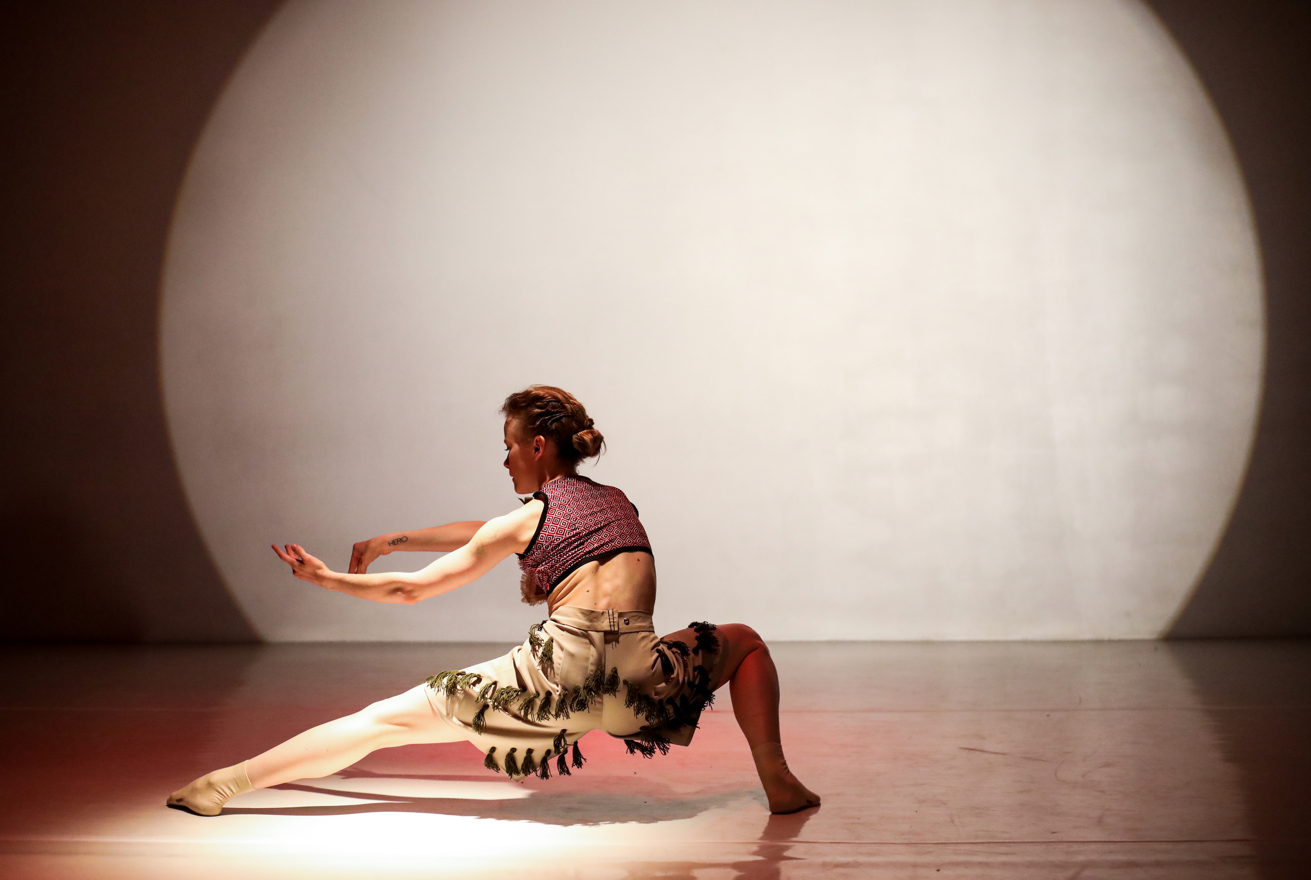 DANCE. Professional reportage photographer in Israel Julia Shaki