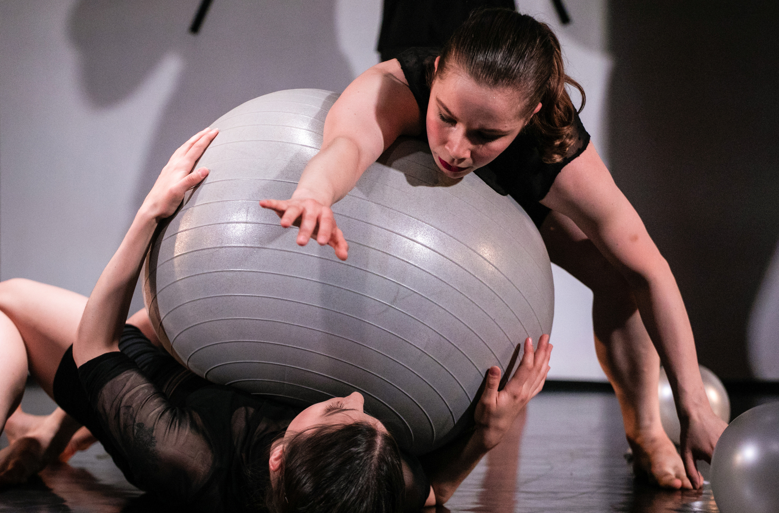 DANCE. Professional reportage photographer in Israel Julia Shaki