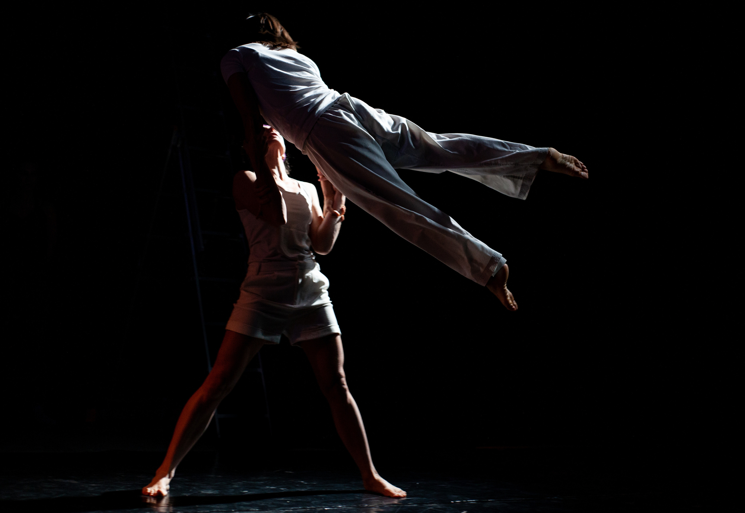 DANCE. Professional reportage photographer in Israel Julia Shaki