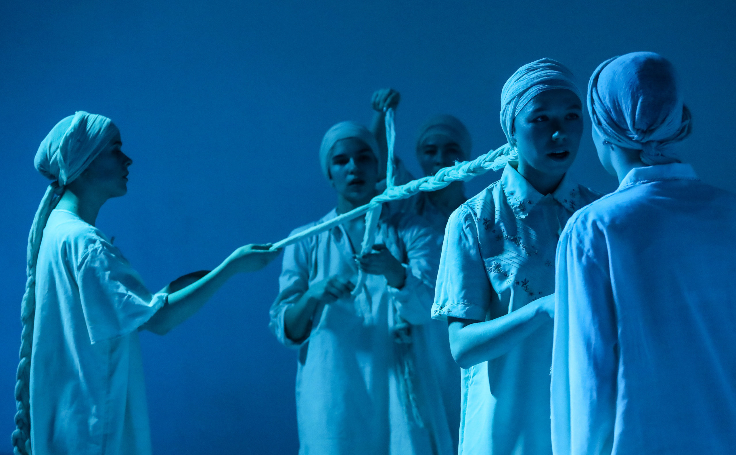 DANCE. Professional reportage photographer in Israel Julia Shaki