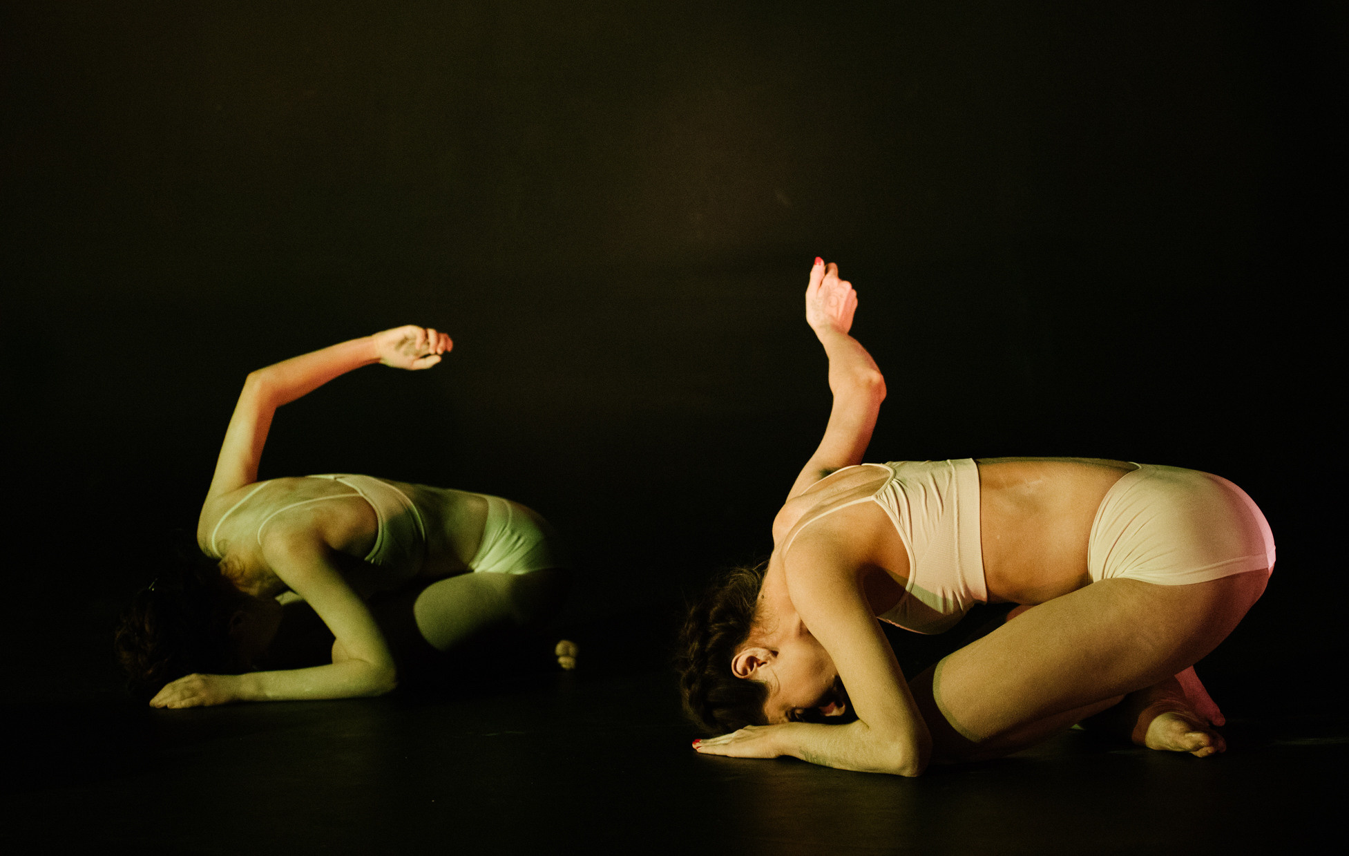 DANCE. Professional reportage photographer in Israel Julia Shaki