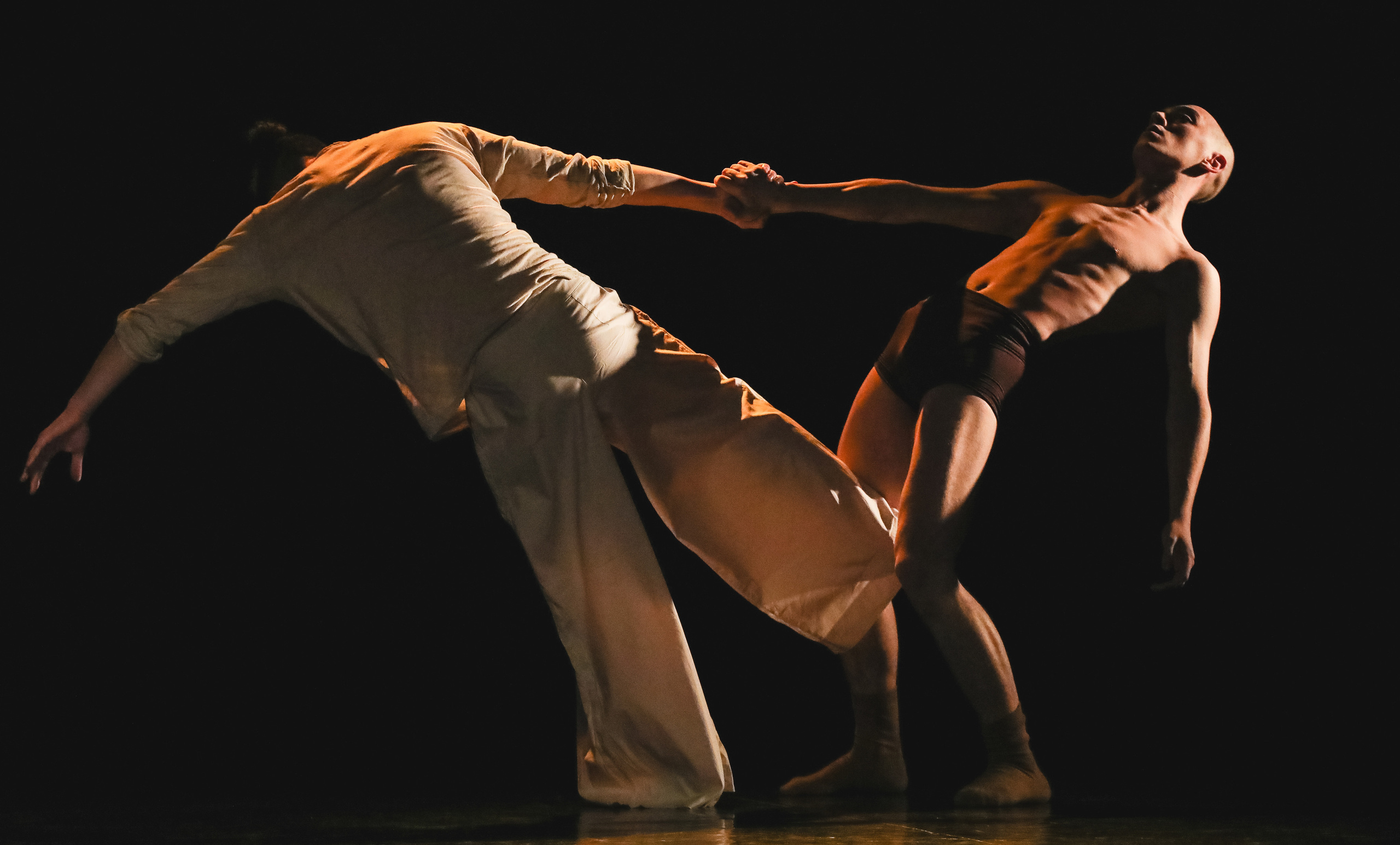 DANCE. Professional reportage photographer in Israel Julia Shaki