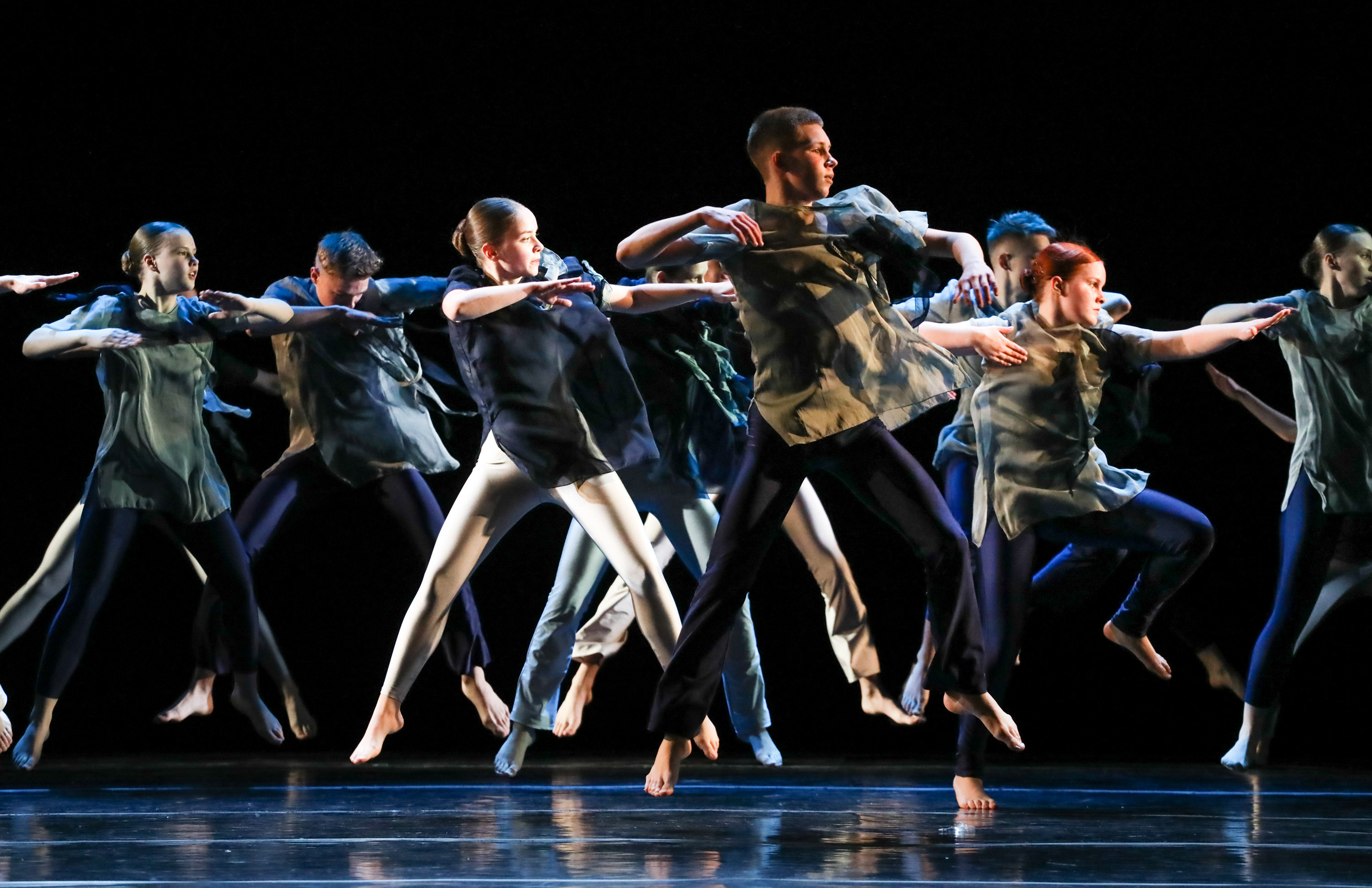 DANCE. Professional reportage photographer in Israel Julia Shaki