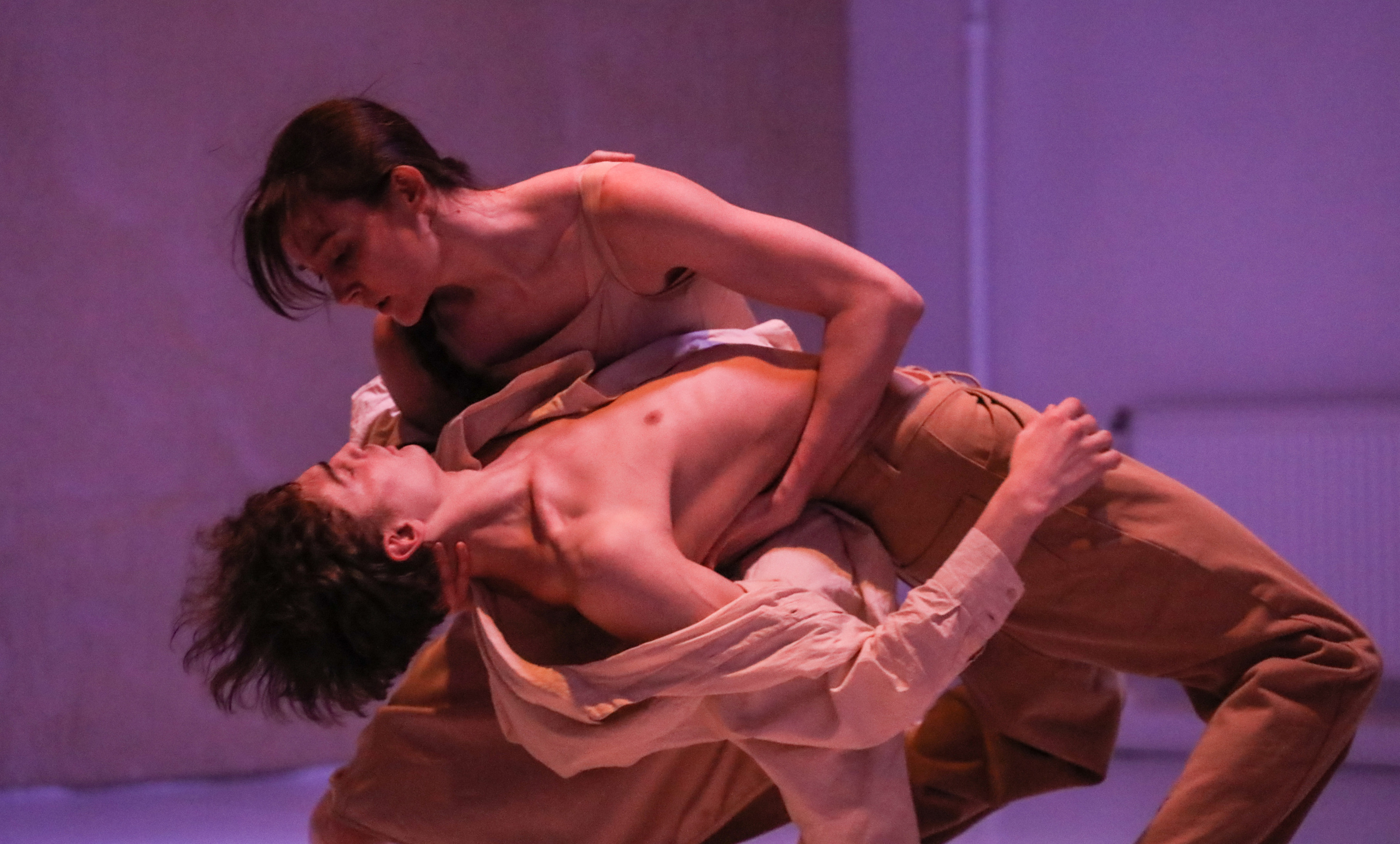 DANCE. Professional reportage photographer in Israel Julia Shaki