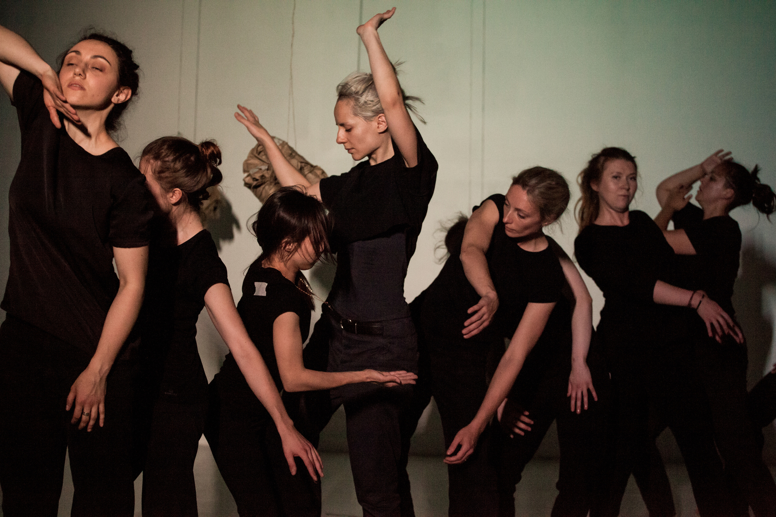 DANCE. Professional reportage photographer in Israel Julia Shaki