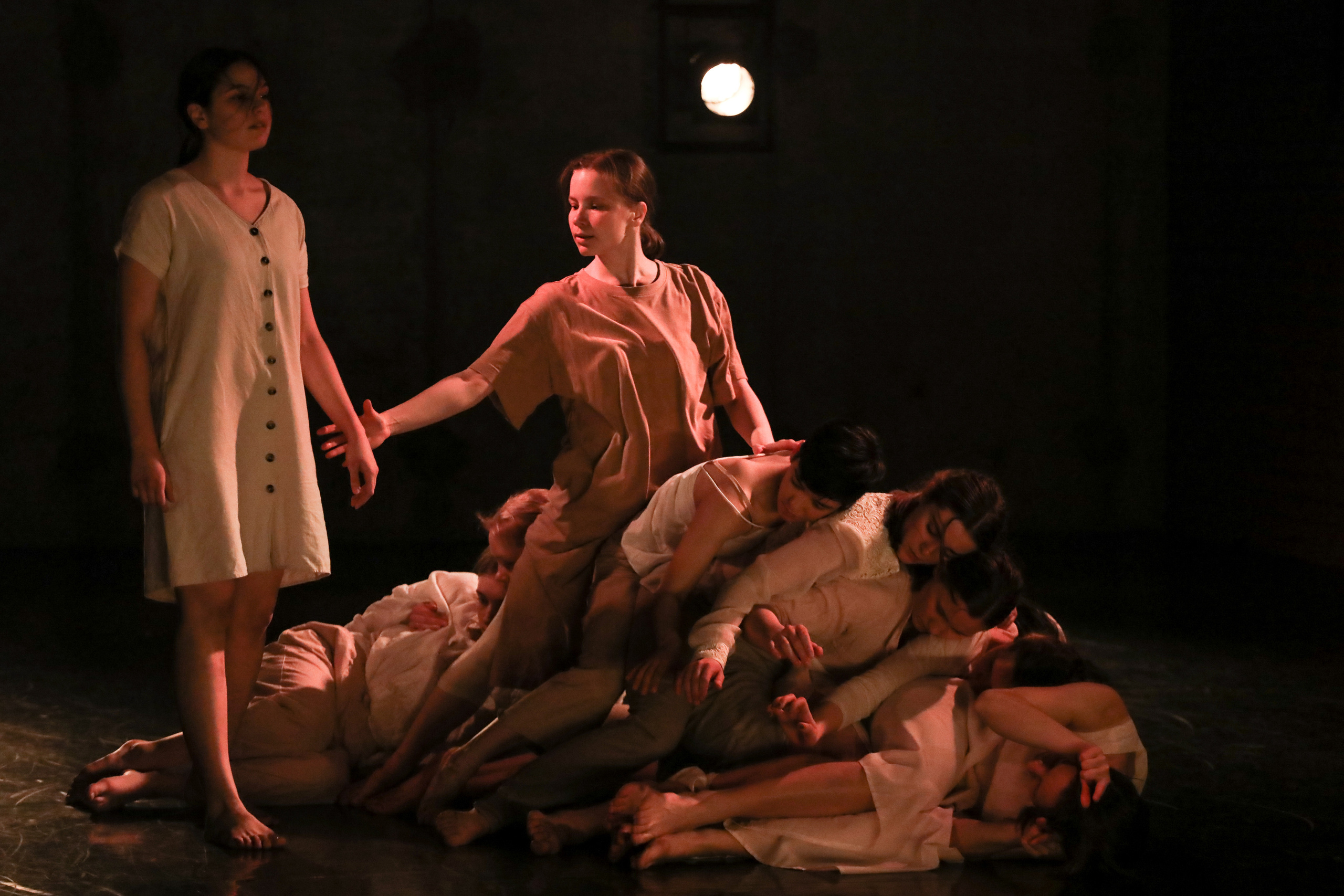 DANCE. Professional reportage photographer in Israel Julia Shaki