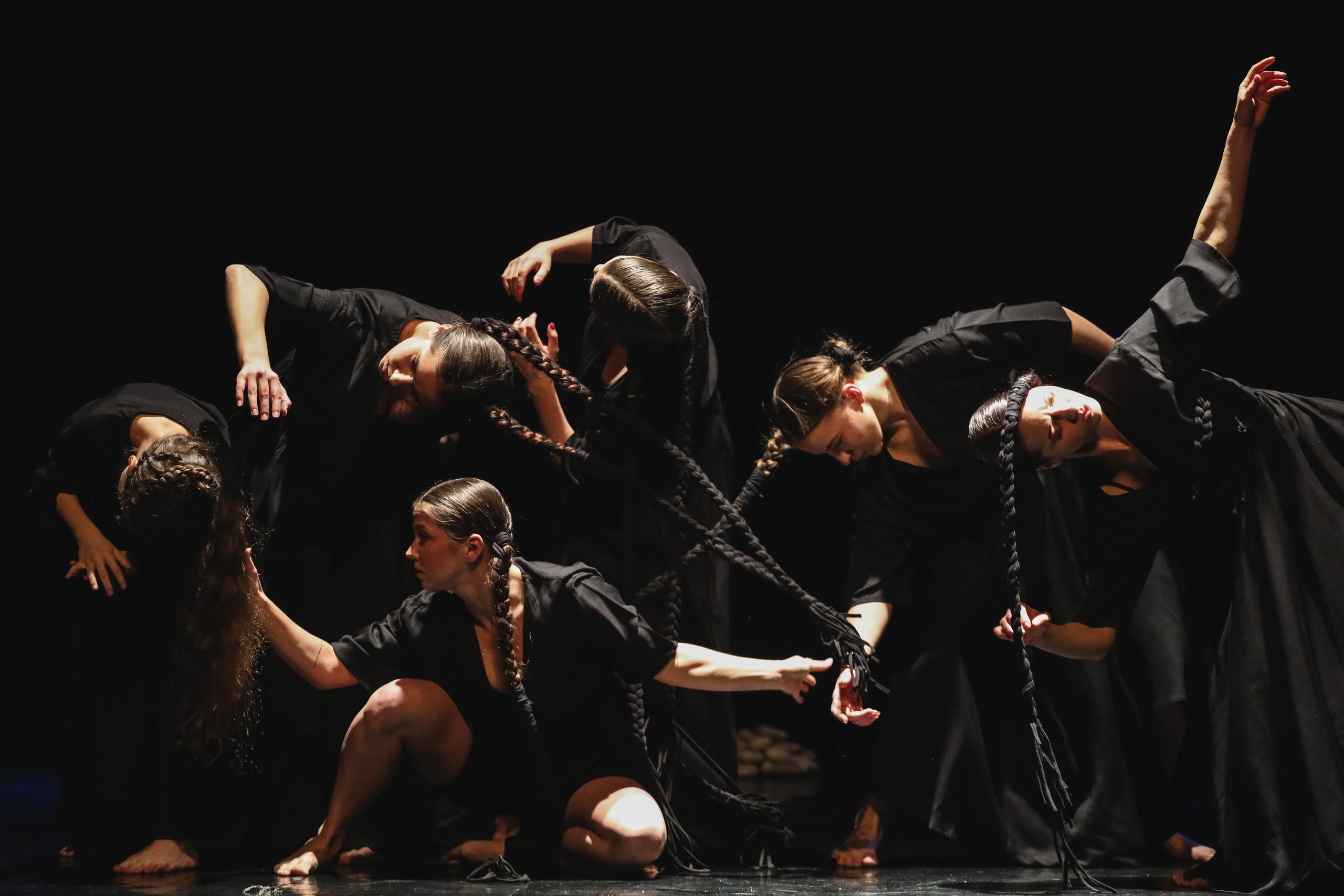 DANCE. Professional reportage photographer in Israel Julia Shaki