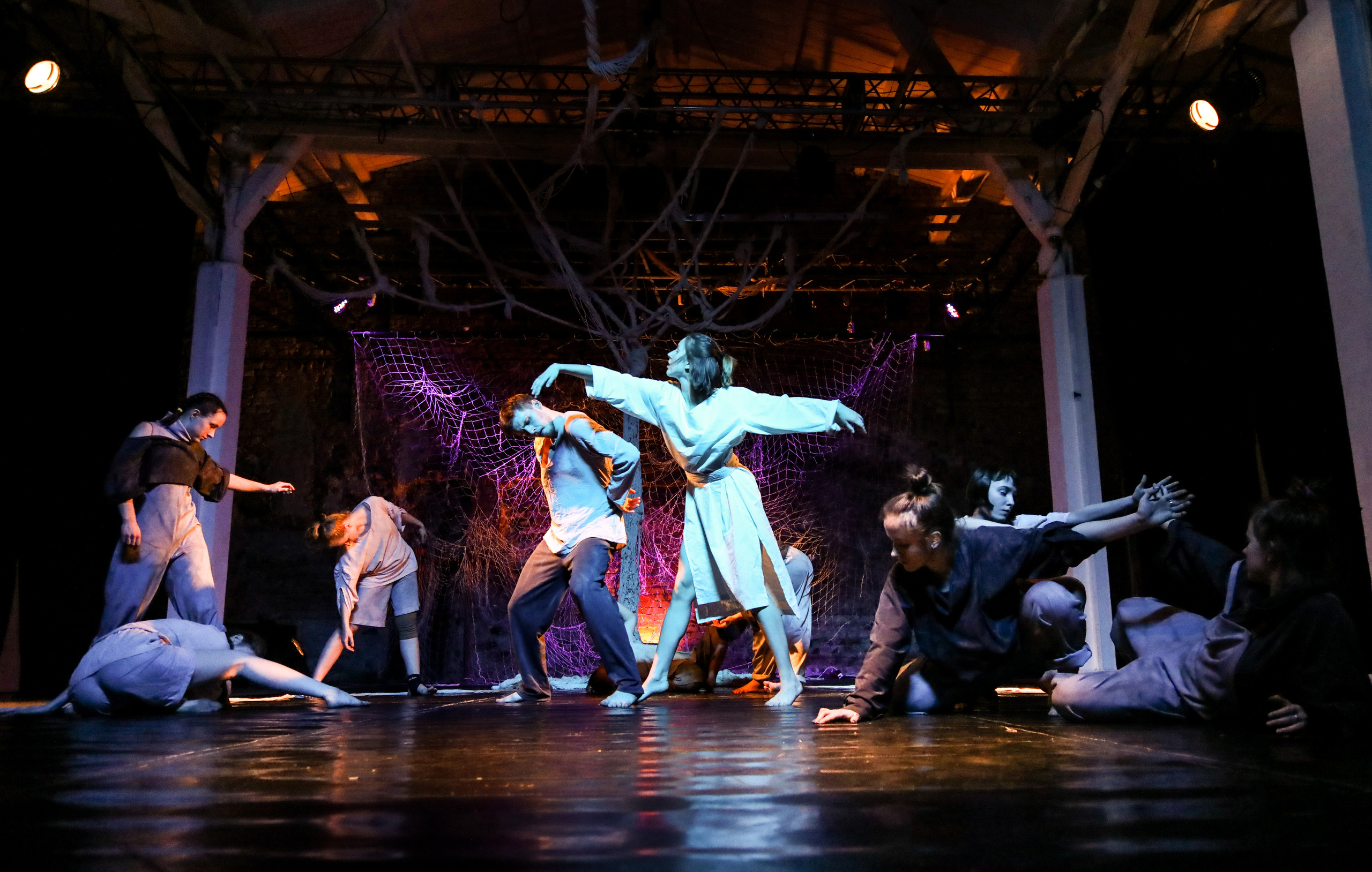 DANCE. Professional reportage photographer in Israel Julia Shaki