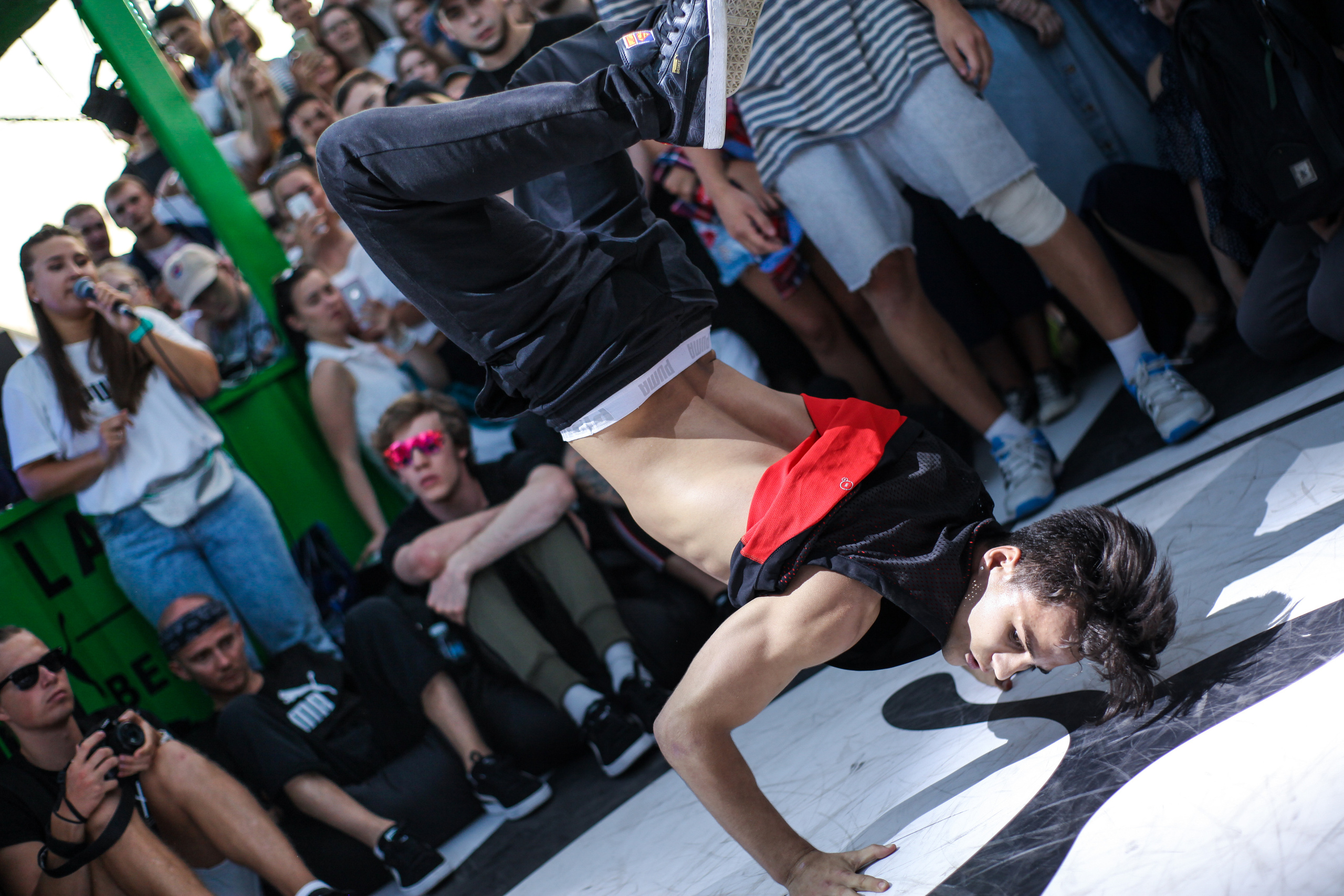 DANCE. Professional reportage photographer in Israel Julia Shaki