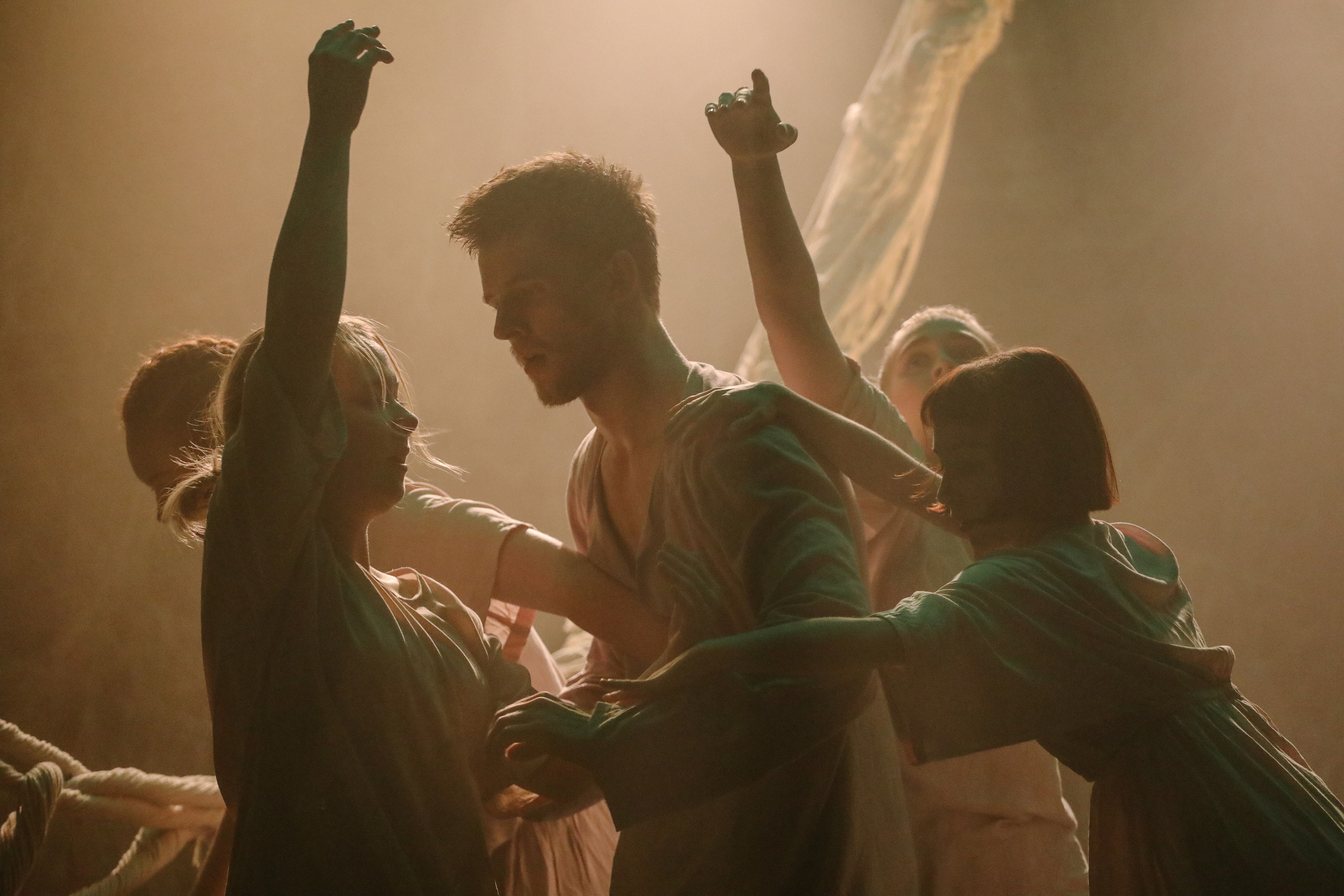 DANCE. Professional reportage photographer in Israel Julia Shaki