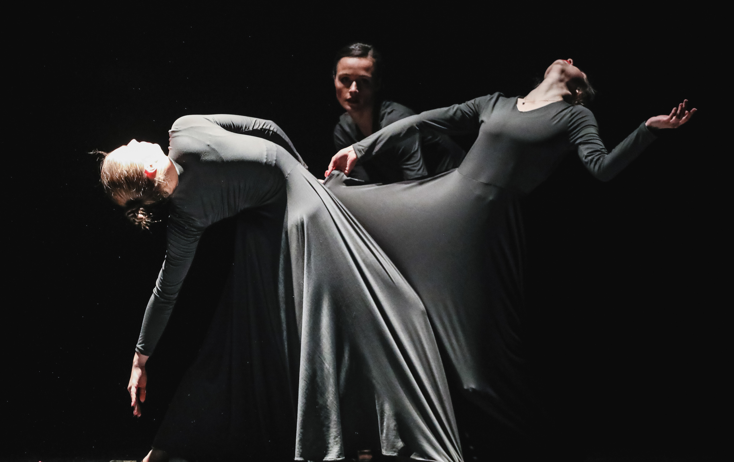 DANCE. Professional reportage photographer in Israel Julia Shaki