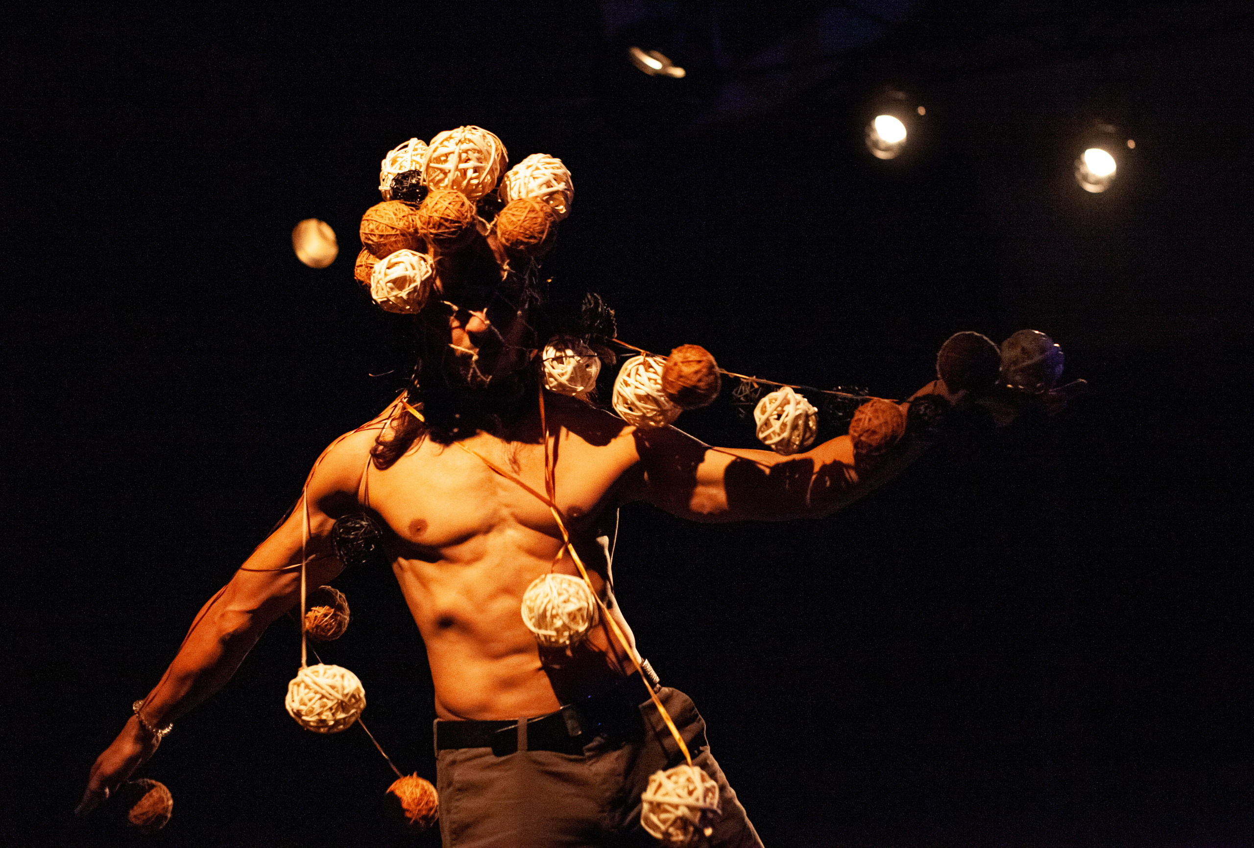 DANCE. Professional reportage photographer in Israel Julia Shaki