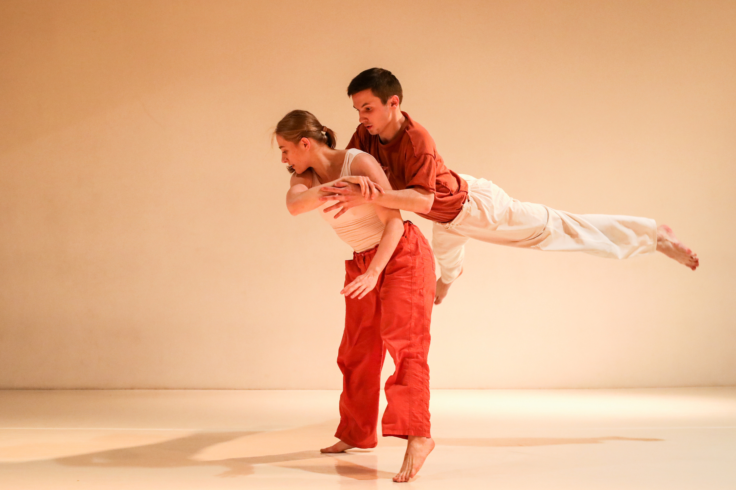 DANCE. Professional reportage photographer in Israel Julia Shaki