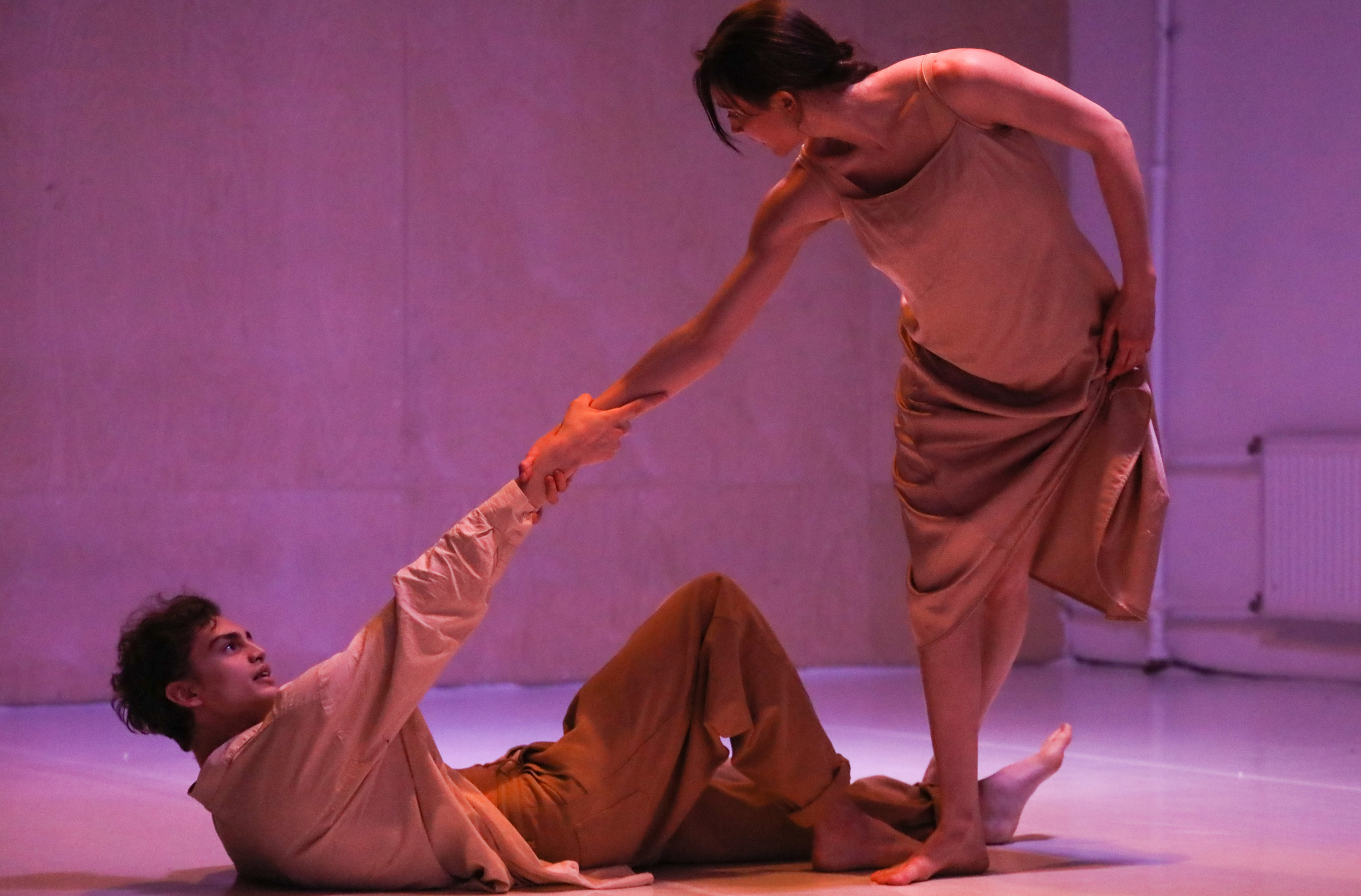 DANCE. Professional reportage photographer in Israel Julia Shaki