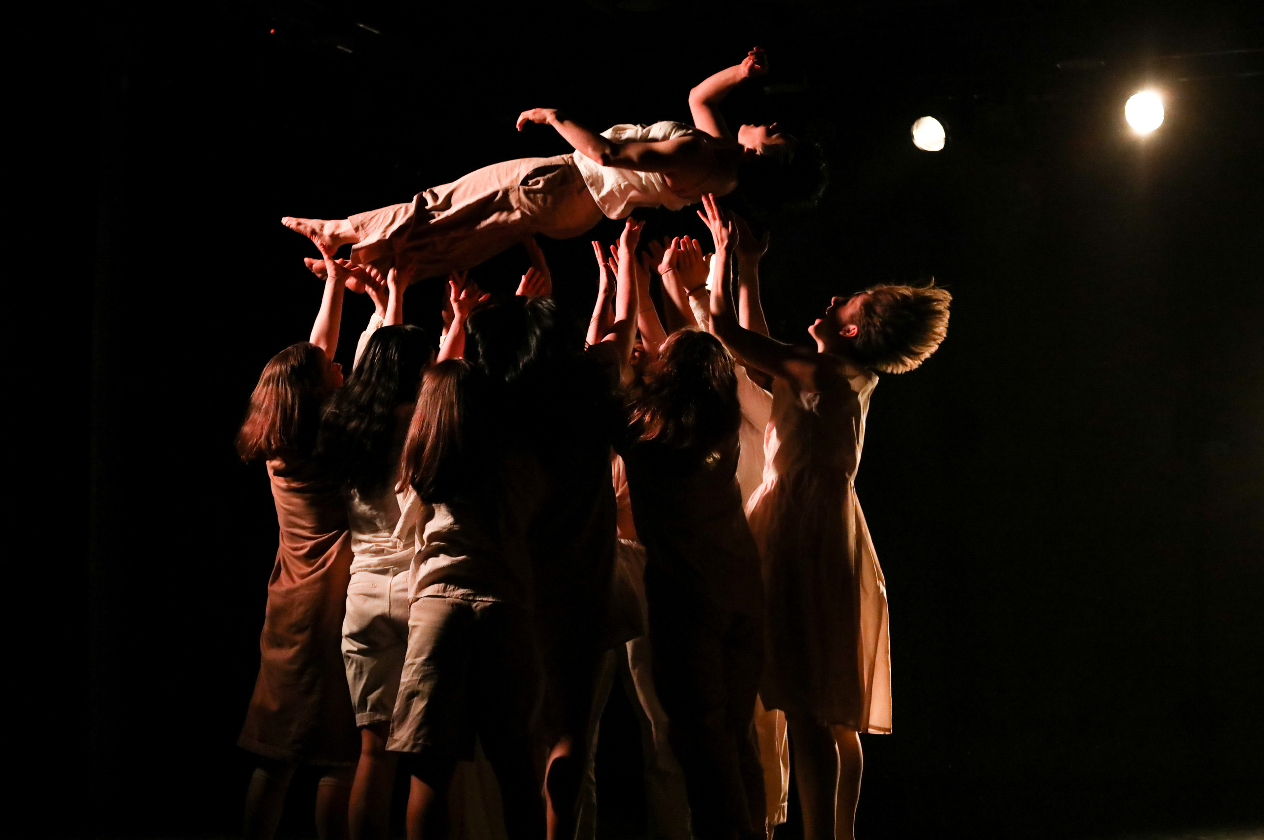 DANCE. Professional reportage photographer in Israel Julia Shaki