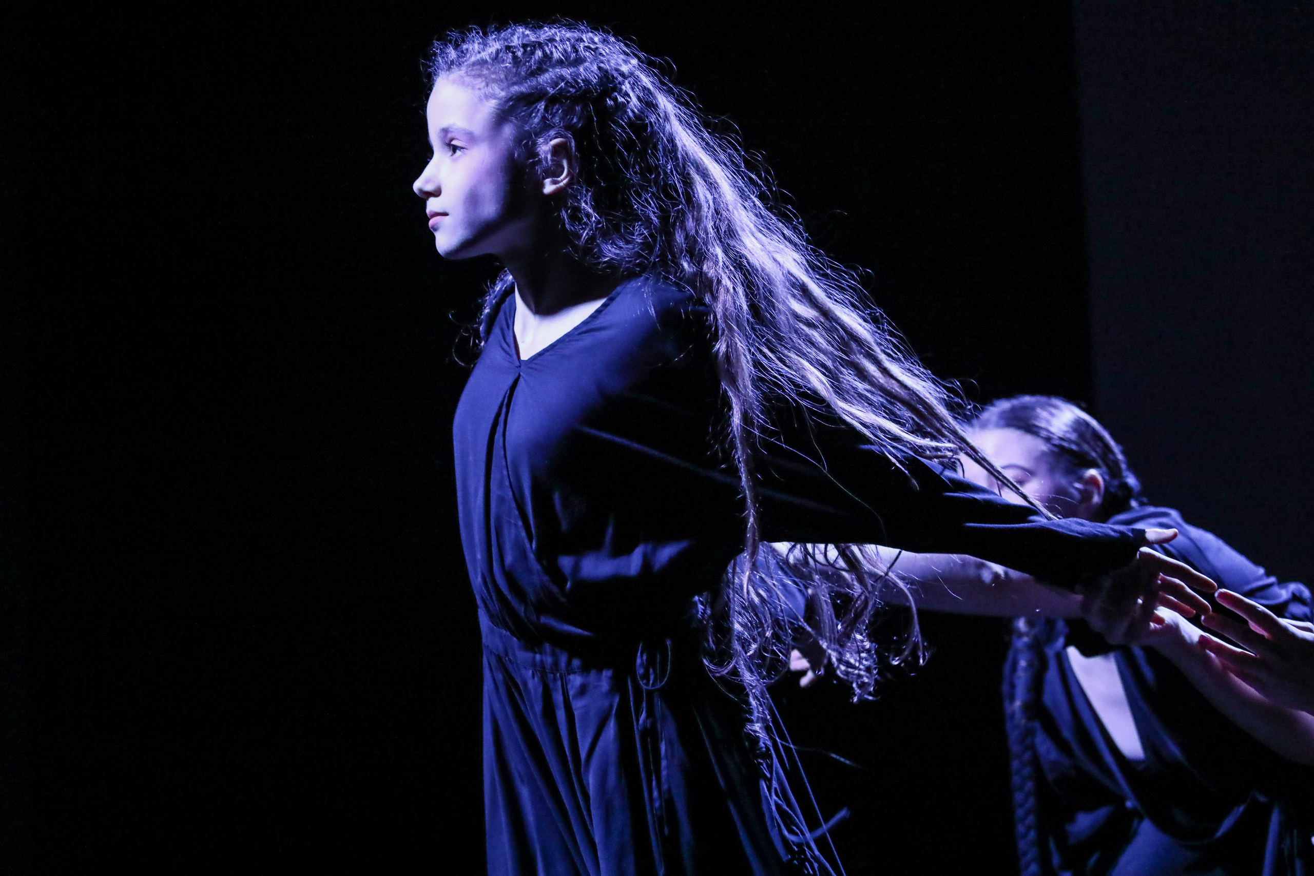 DANCE. Professional reportage photographer in Israel Julia Shaki