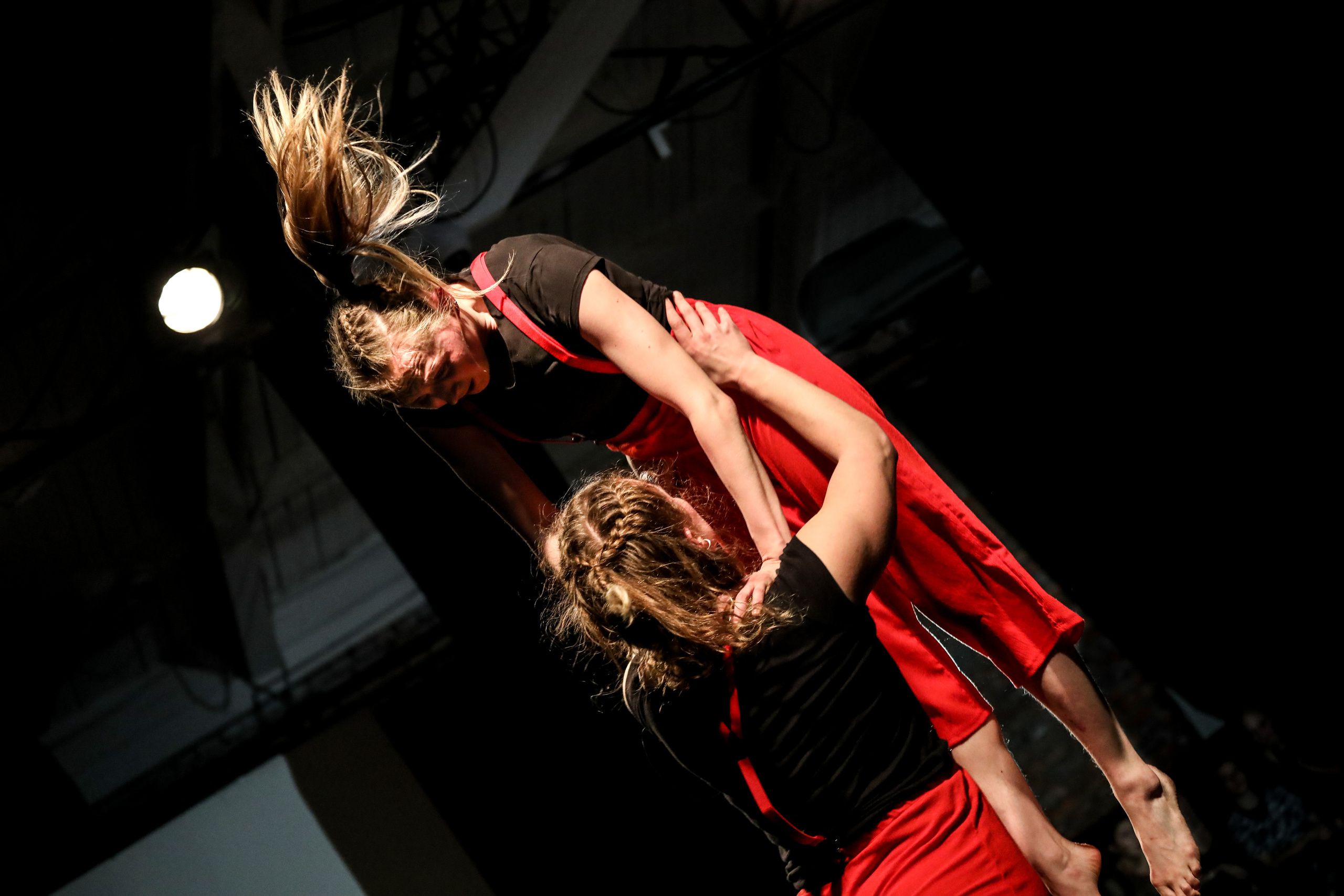 DANCE. Professional reportage photographer in Israel Julia Shaki