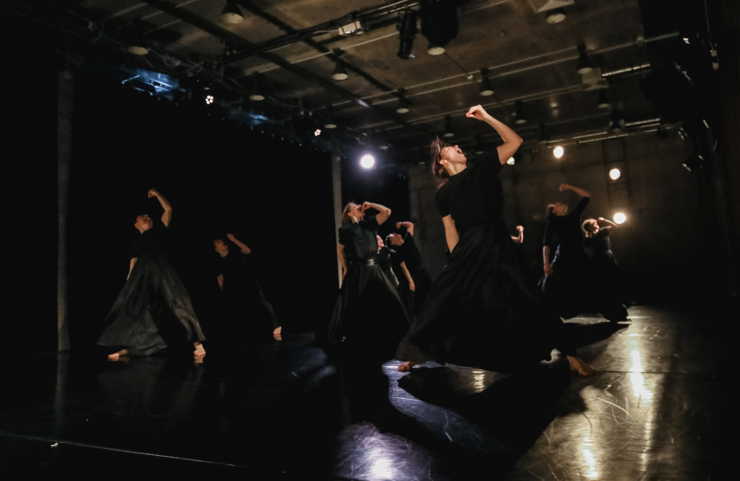 DANCE. Professional reportage photographer in Israel Julia Shaki