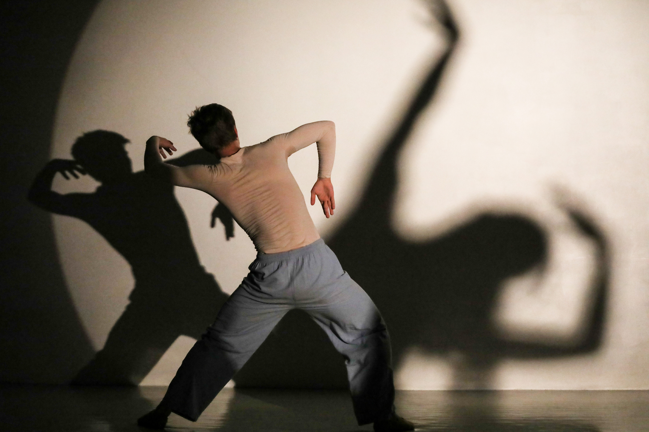 DANCE. Professional reportage photographer in Israel Julia Shaki