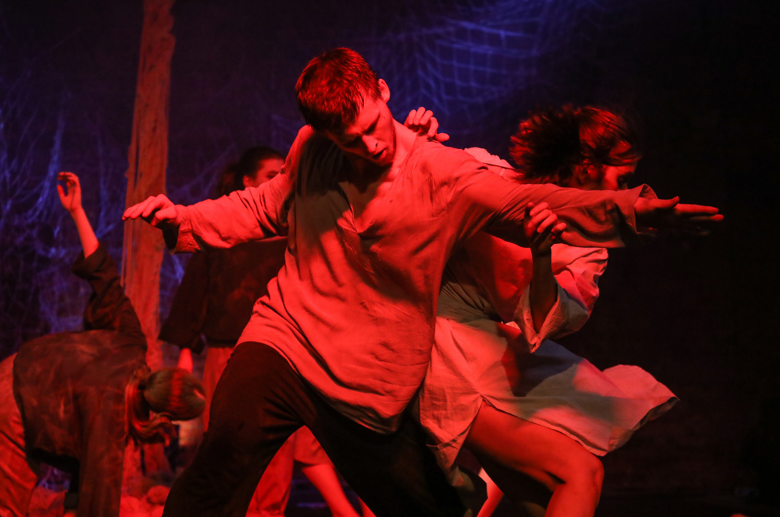 DANCE. Professional reportage photographer in Israel Julia Shaki