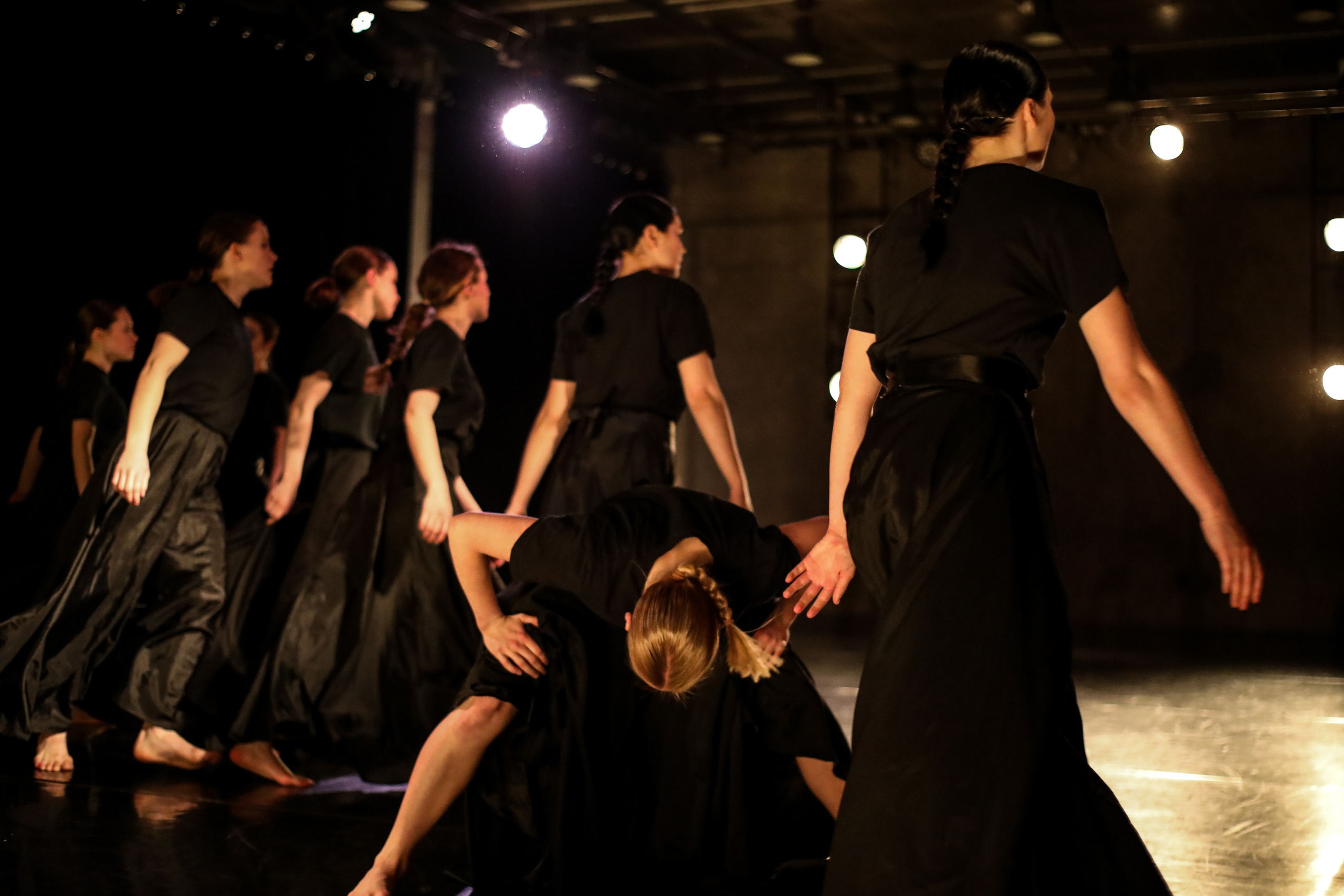 DANCE. Professional reportage photographer in Israel Julia Shaki