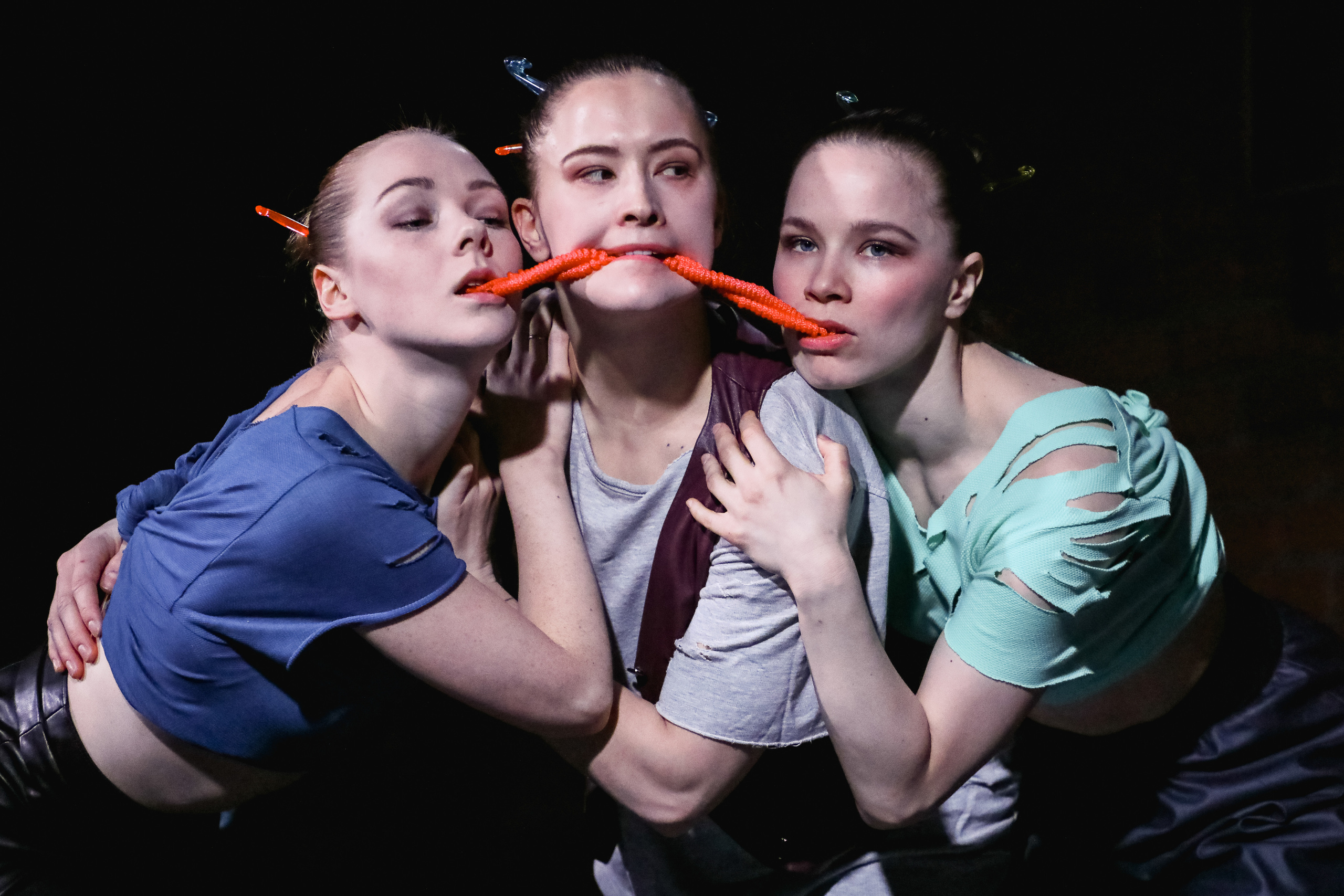 DANCE. Professional reportage photographer in Israel Julia Shaki