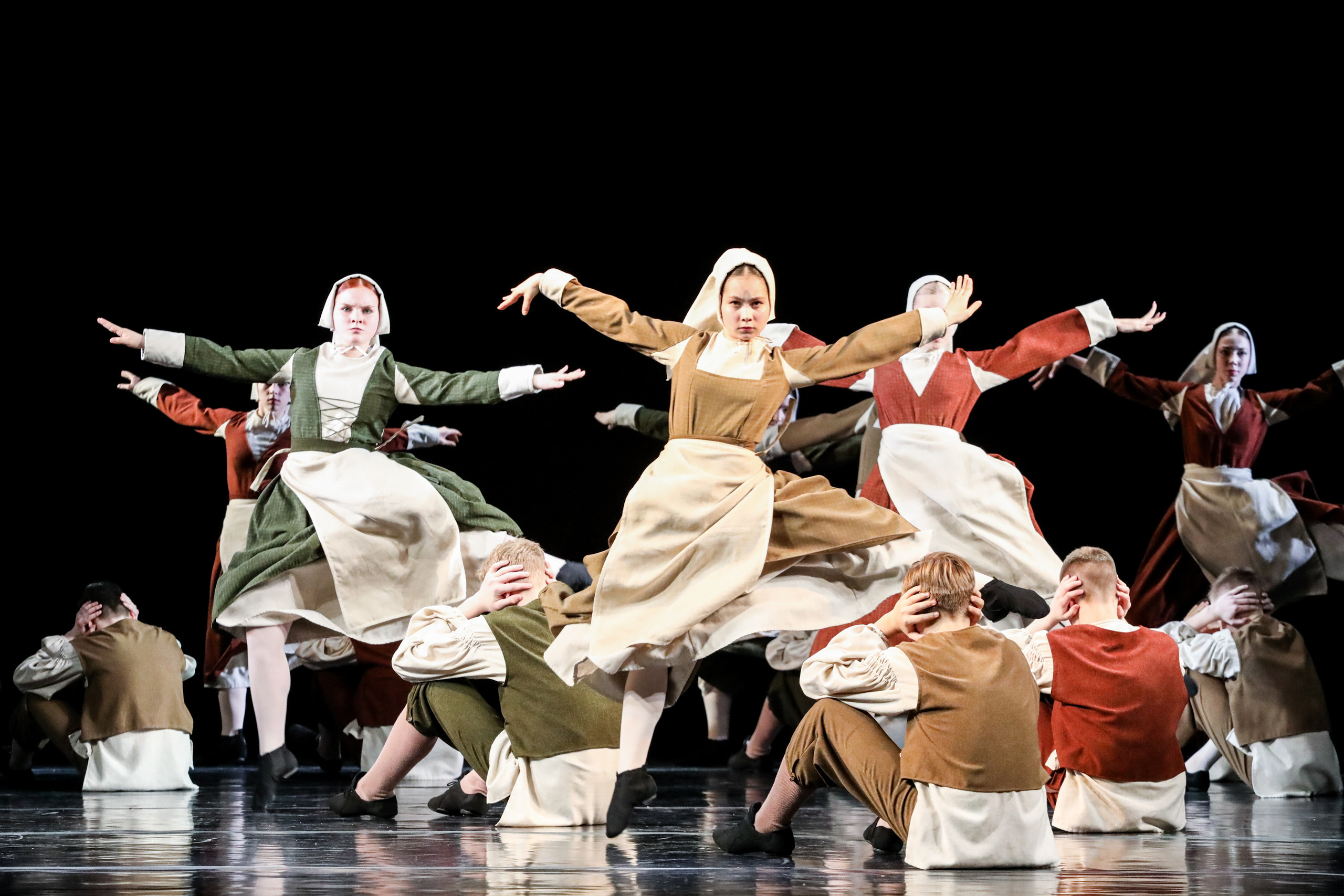 DANCE. Professional reportage photographer in Israel Julia Shaki