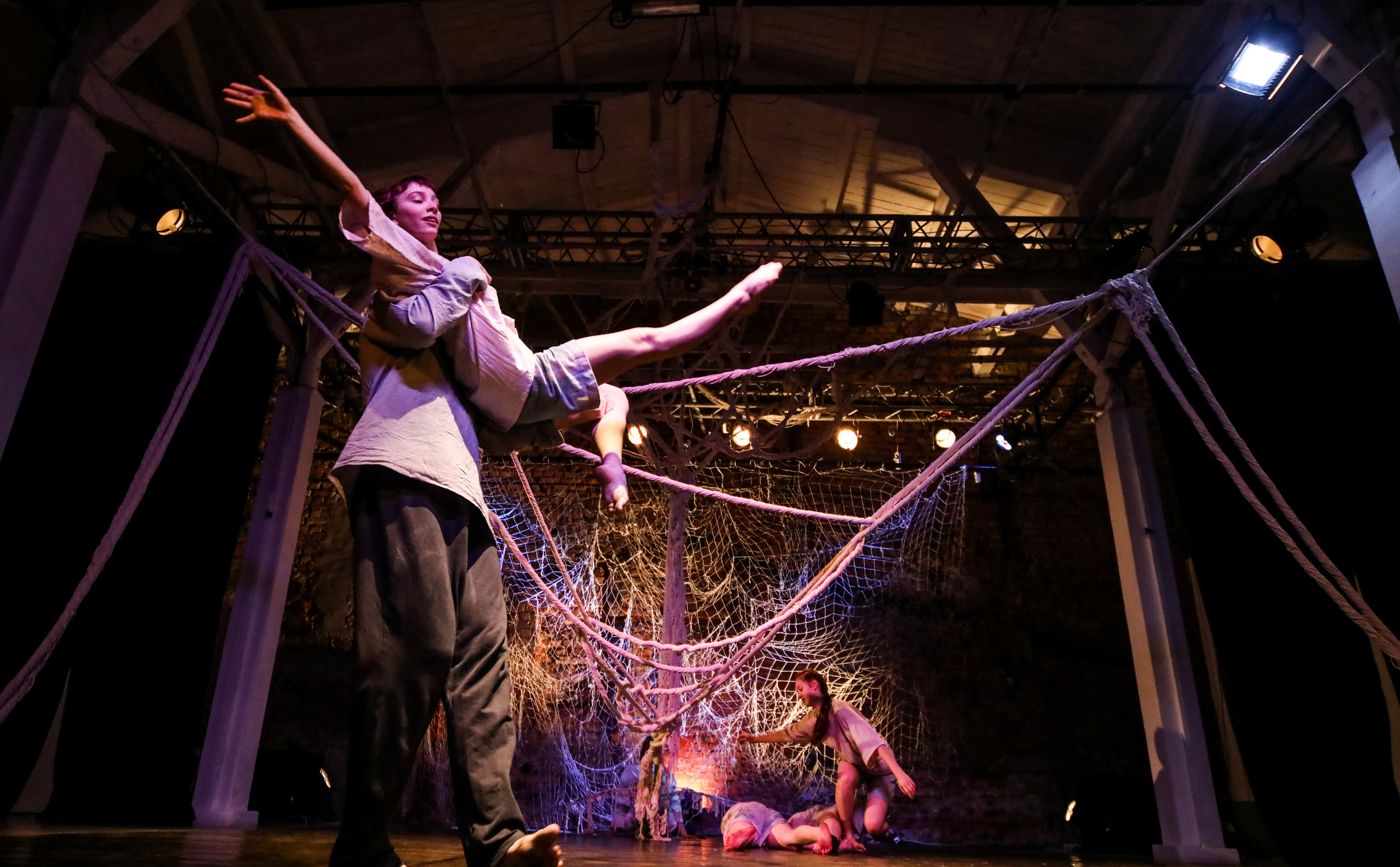 DANCE. Professional reportage photographer in Israel Julia Shaki