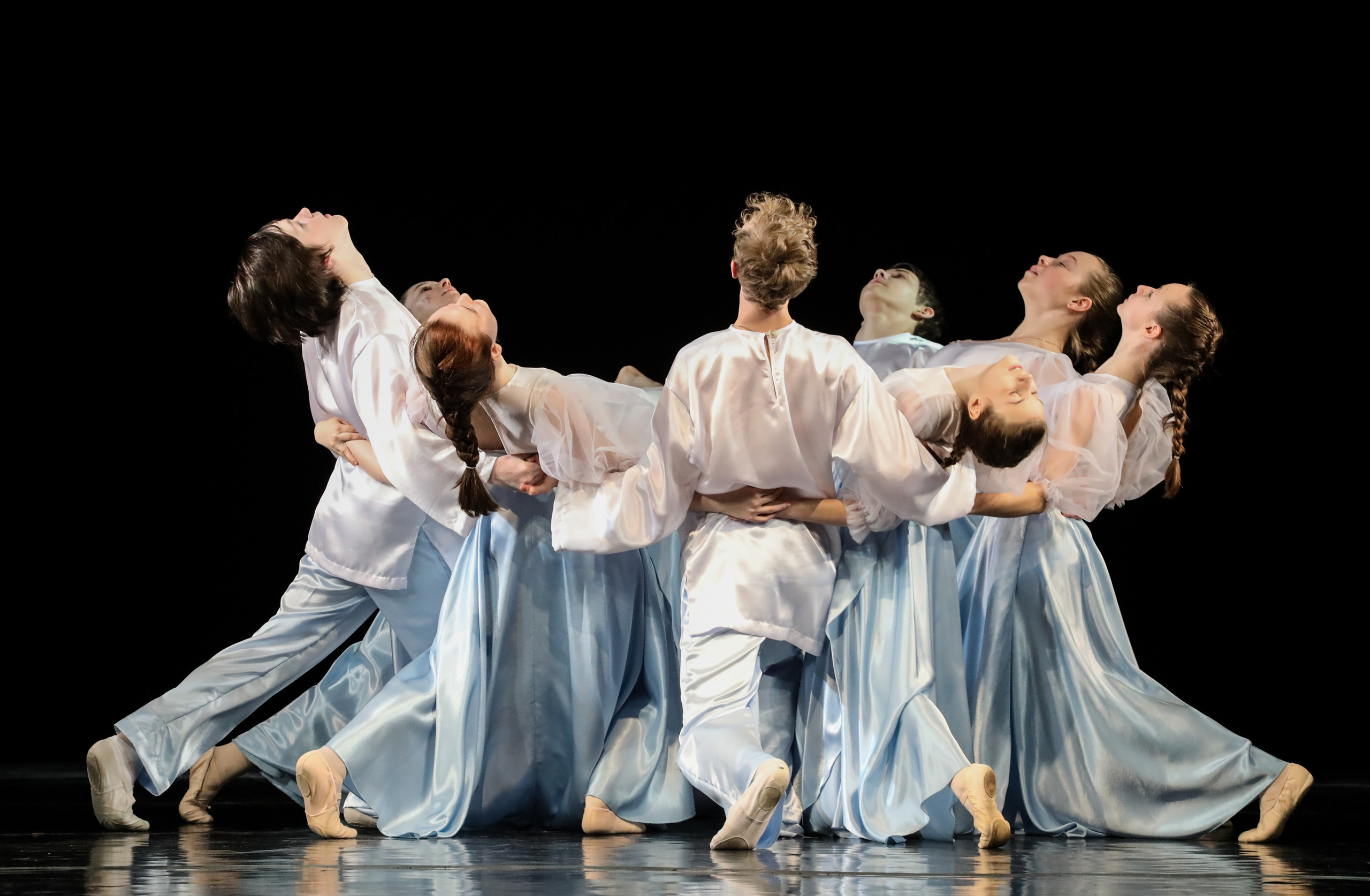 DANCE. Professional reportage photographer in Israel Julia Shaki