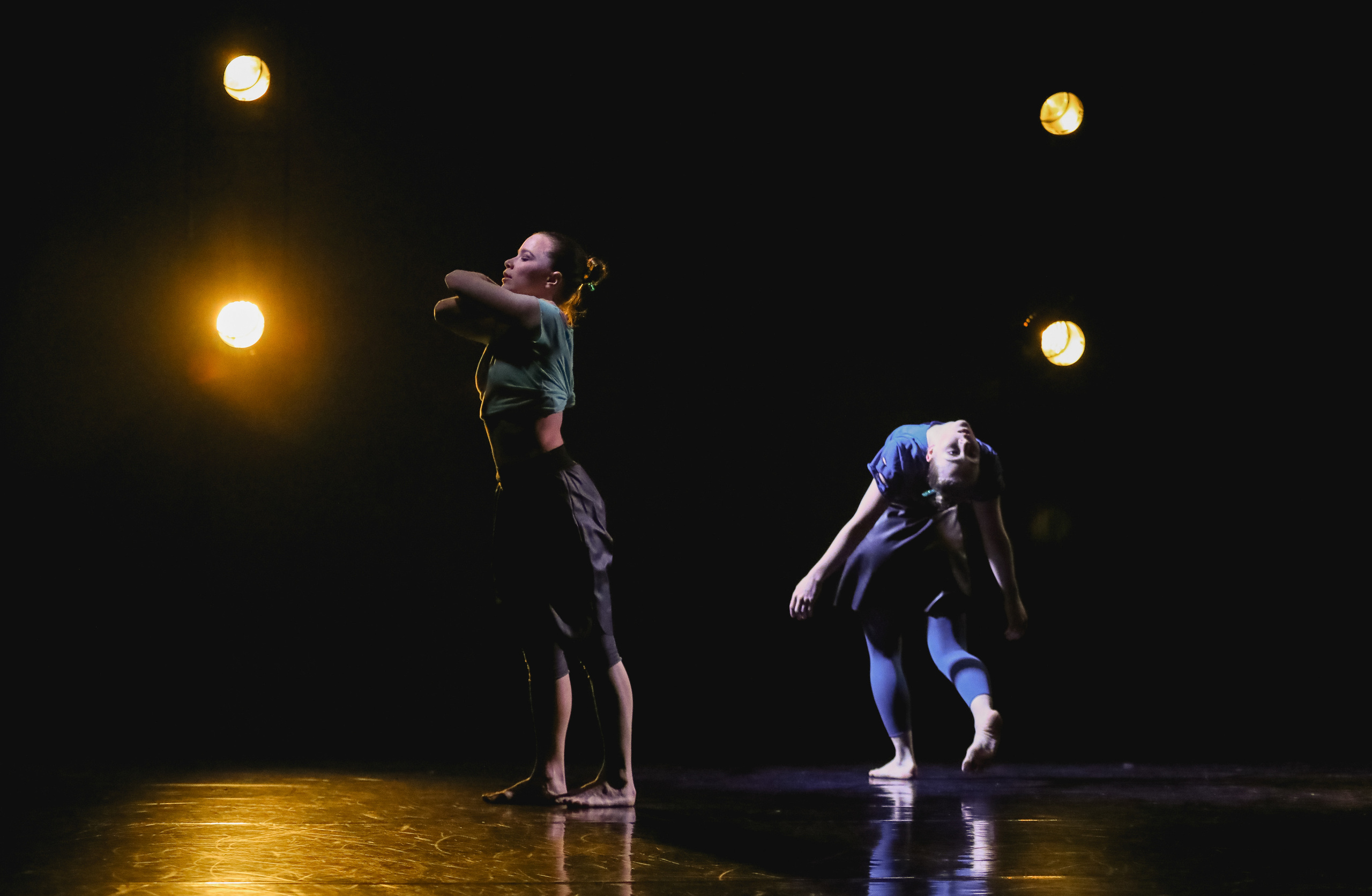 DANCE. Professional reportage photographer in Israel Julia Shaki