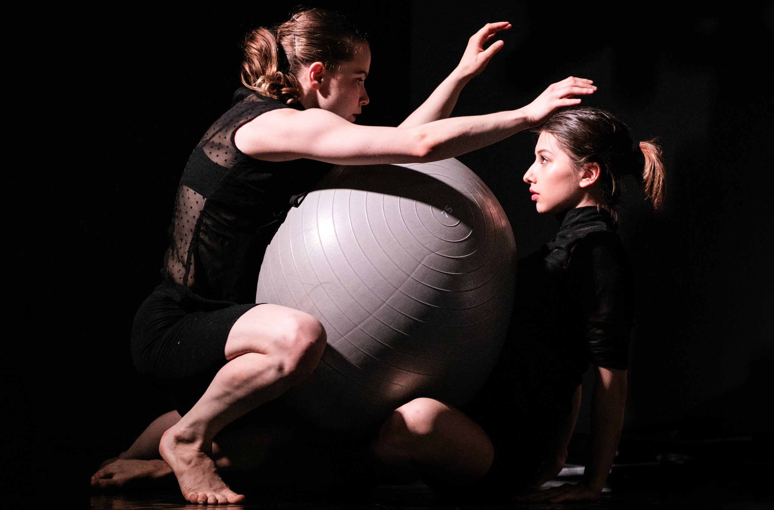 DANCE. Professional reportage photographer in Israel Julia Shaki