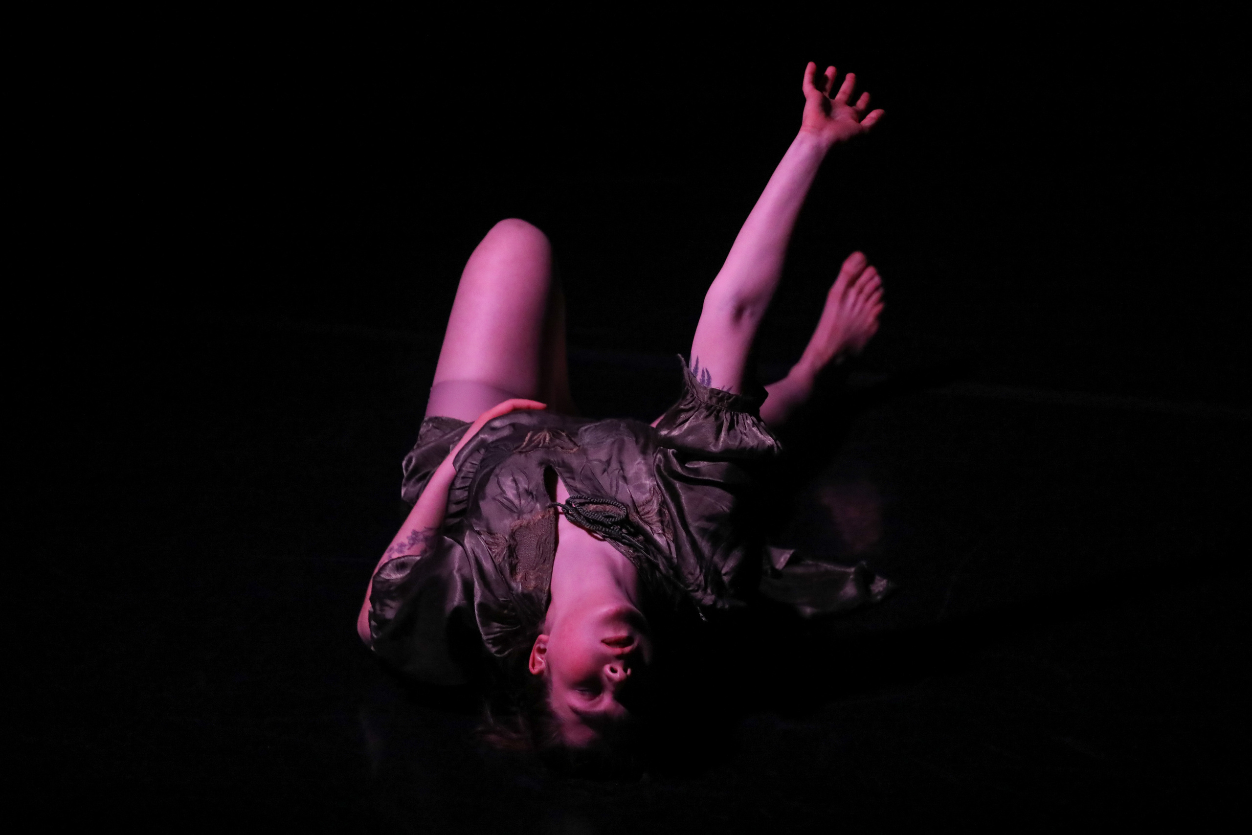 DANCE. Professional reportage photographer in Israel Julia Shaki