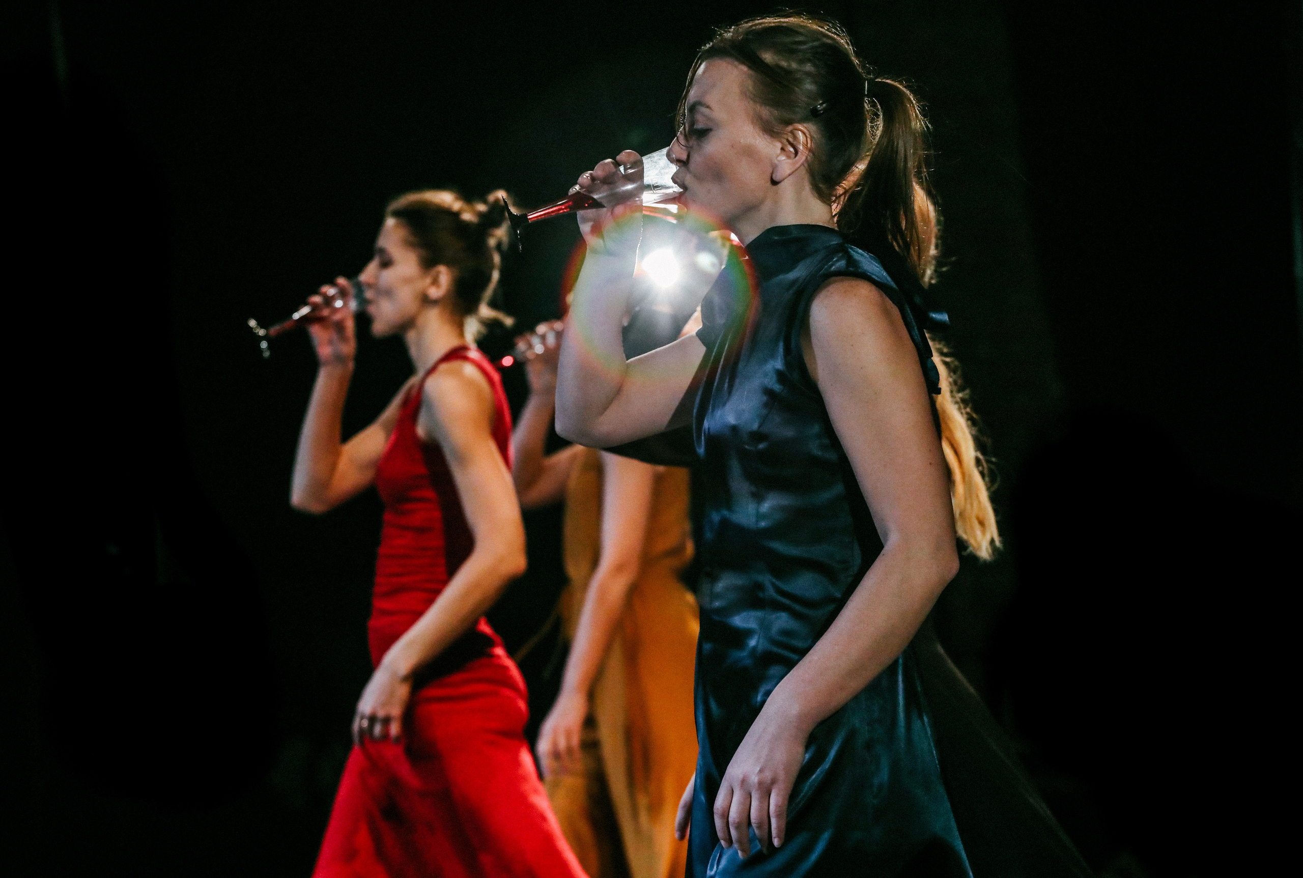 DANCE. Professional reportage photographer in Israel Julia Shaki