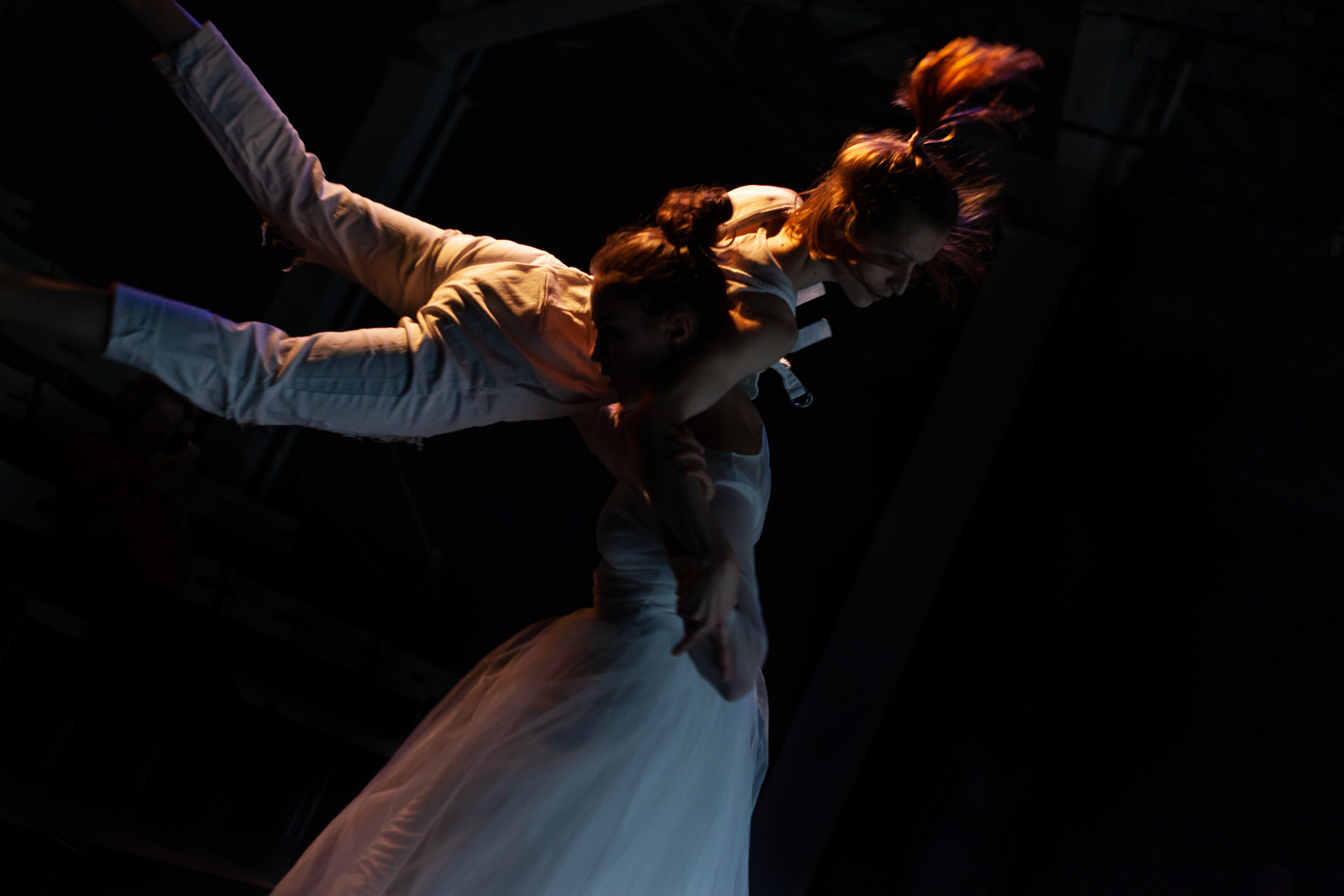 DANCE. Professional reportage photographer in Israel Julia Shaki