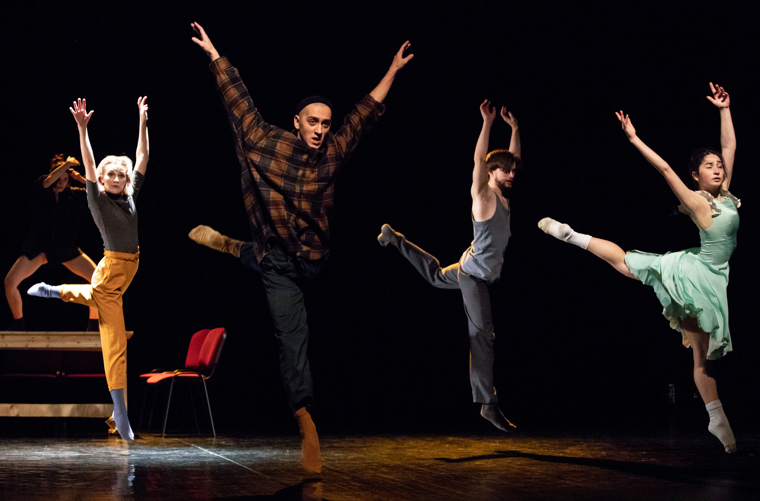 DANCE. Professional reportage photographer in Israel Julia Shaki