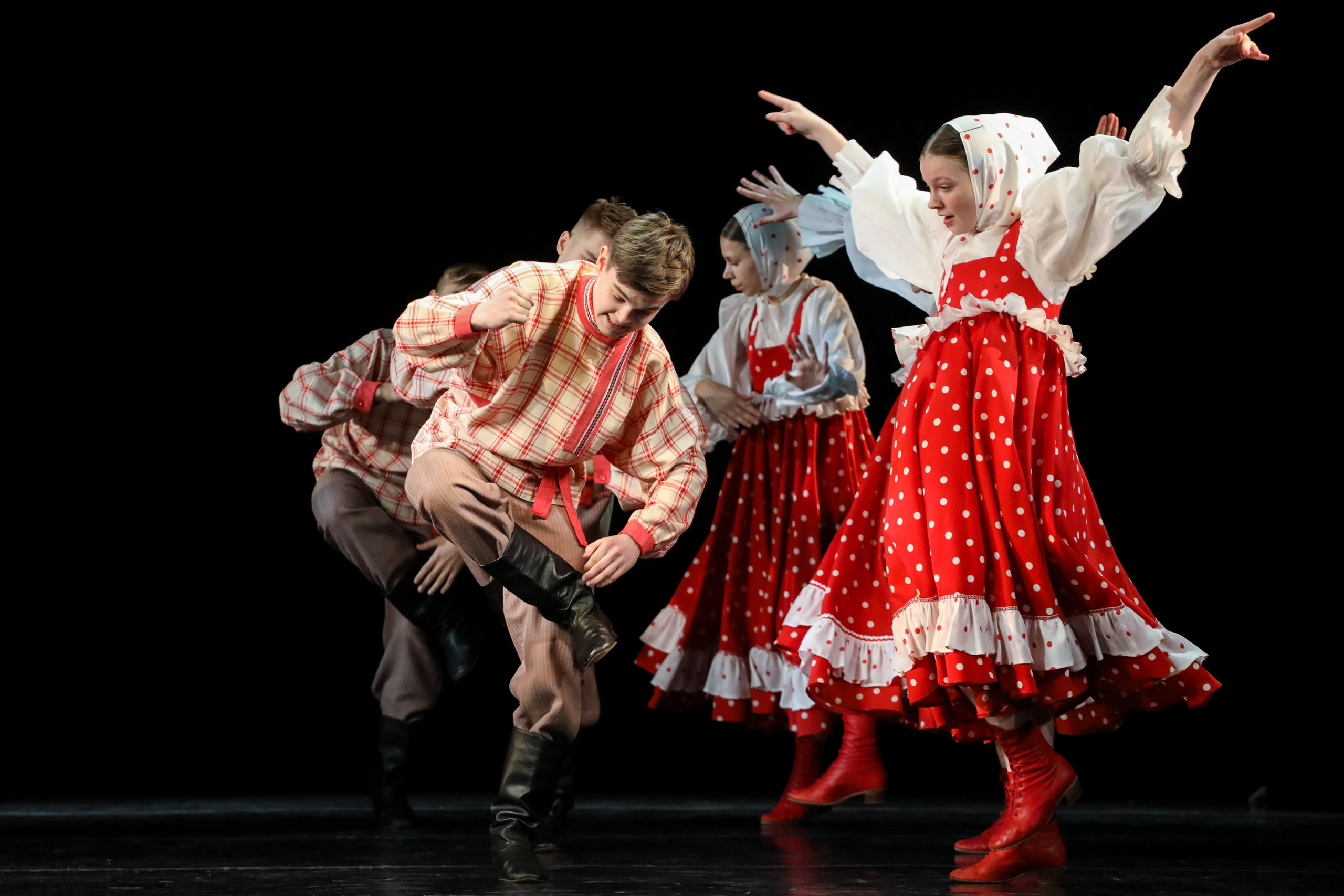 DANCE. Professional reportage photographer in Israel Julia Shaki