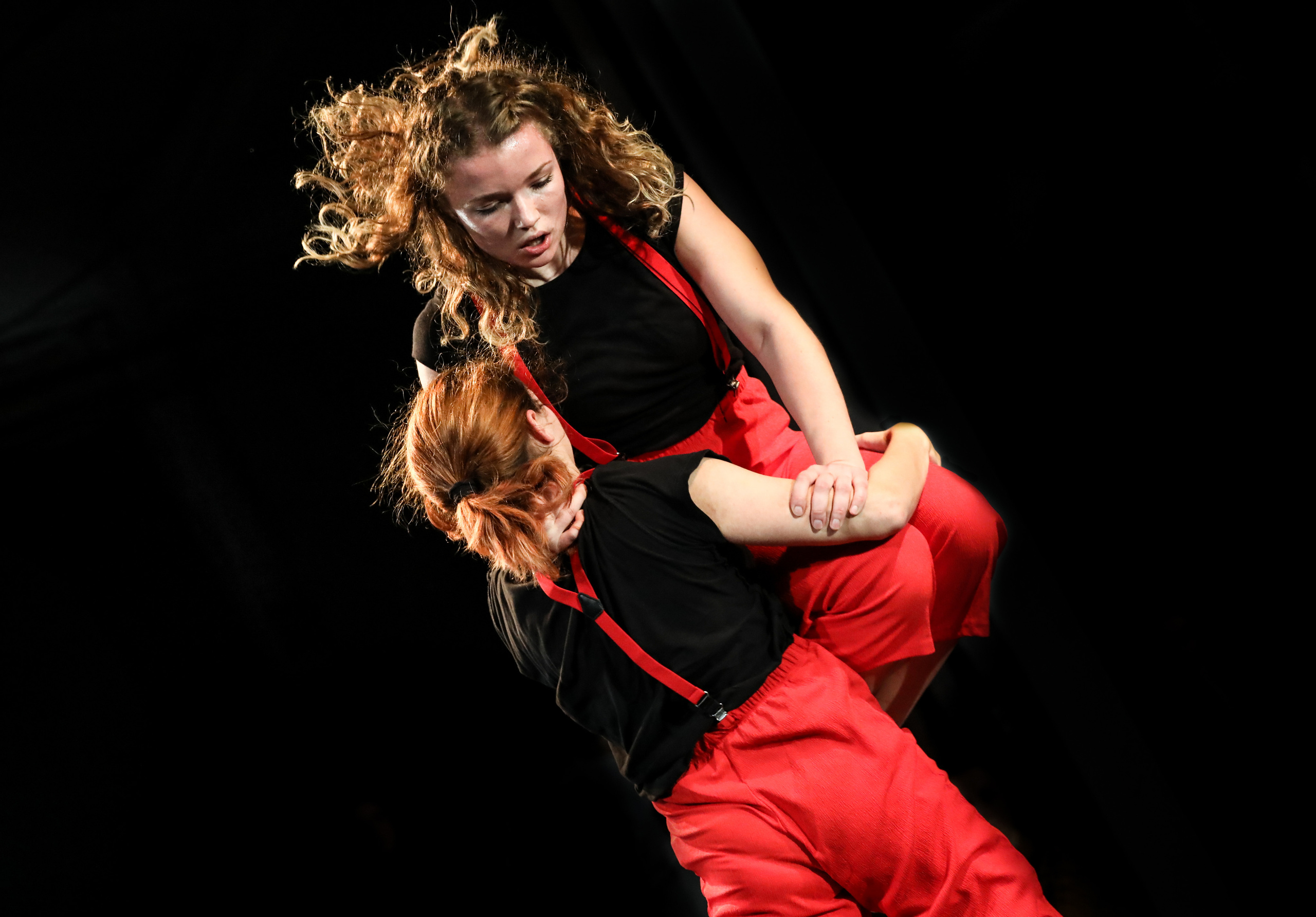 DANCE. Professional reportage photographer in Israel Julia Shaki