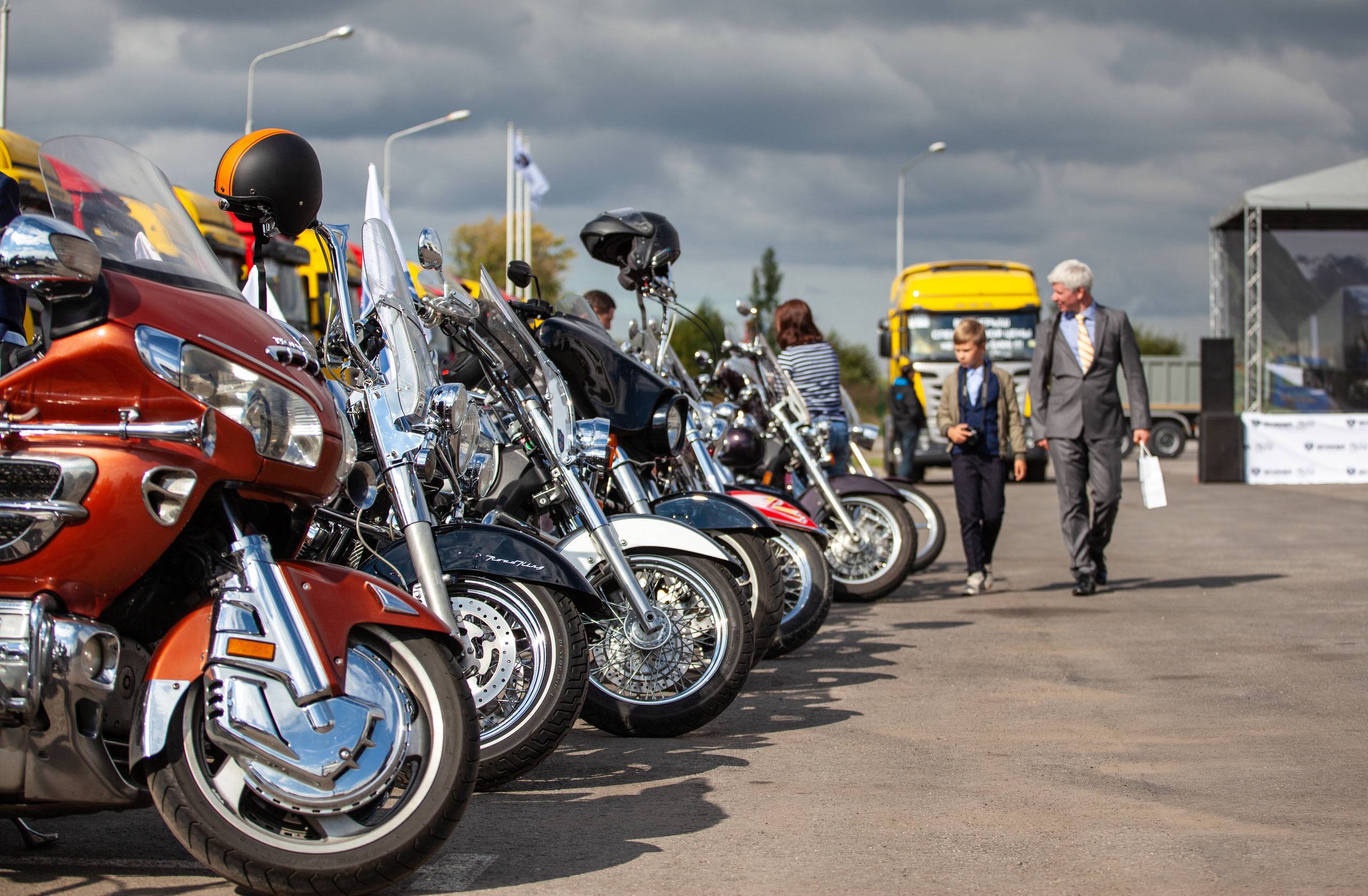 REPORTAGE. Professional reportage photographer in Israel Julia Shaki