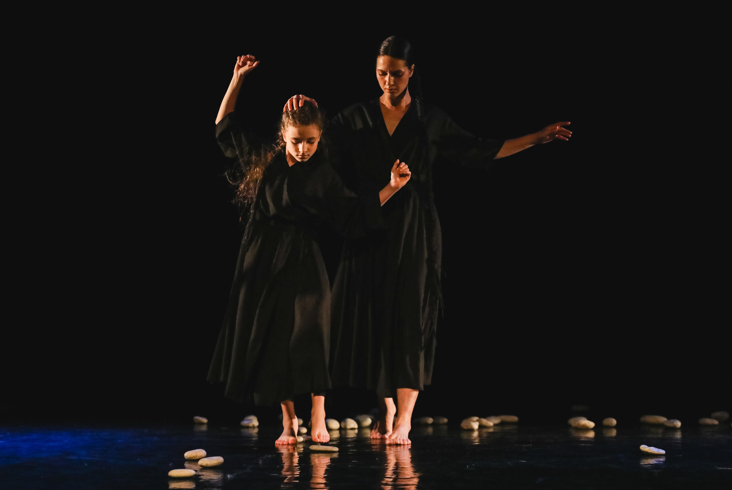 DANCE. Professional reportage photographer in Israel Julia Shaki