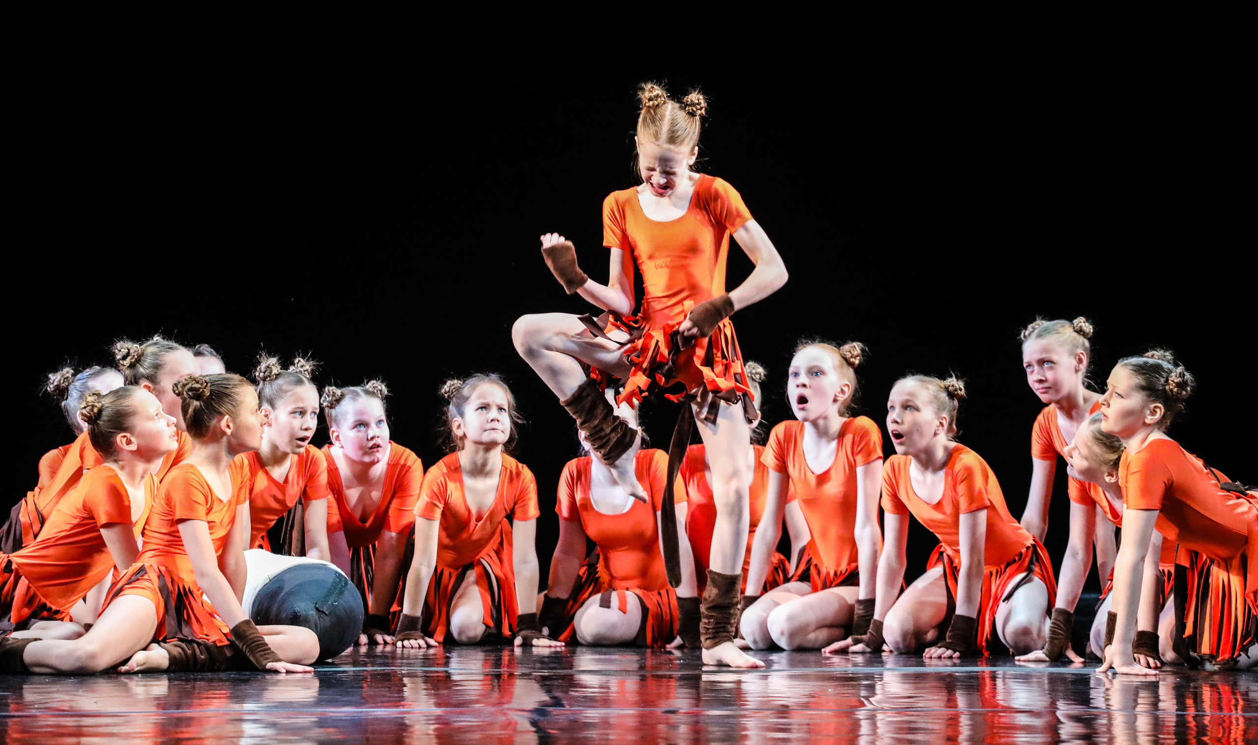 DANCE. Professional reportage photographer in Israel Julia Shaki