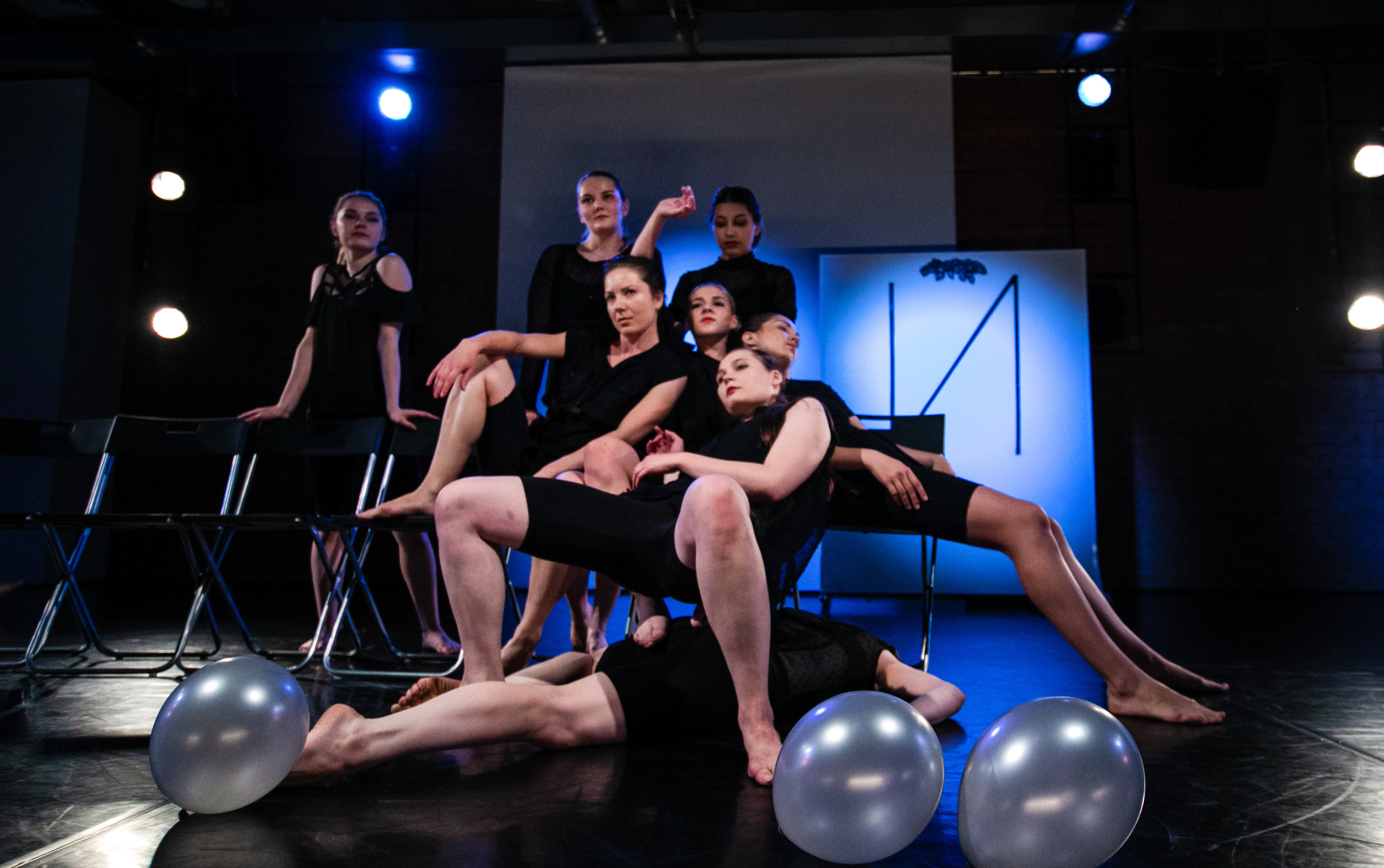 DANCE. Professional reportage photographer in Israel Julia Shaki