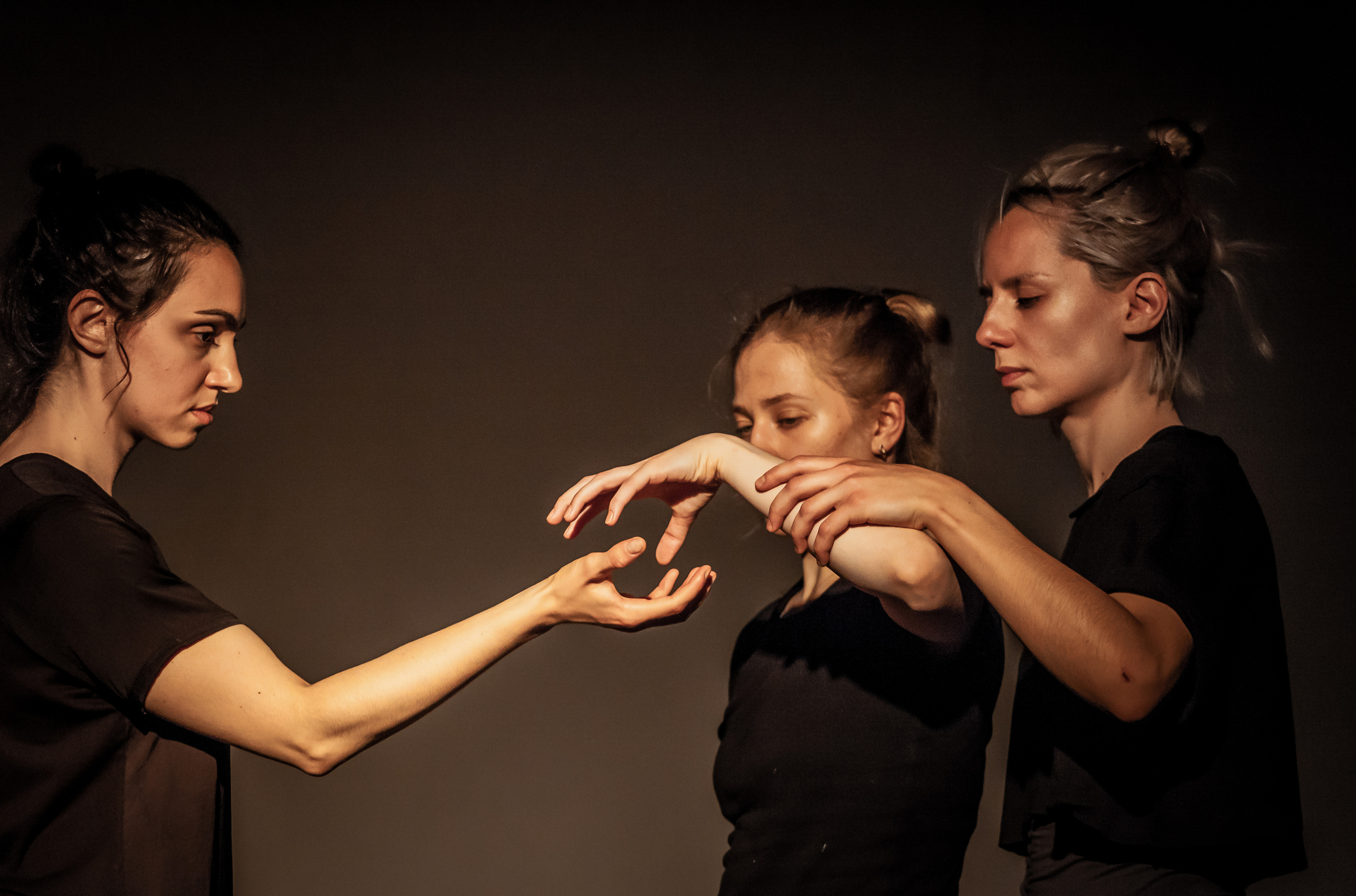 DANCE. Professional reportage photographer in Israel Julia Shaki