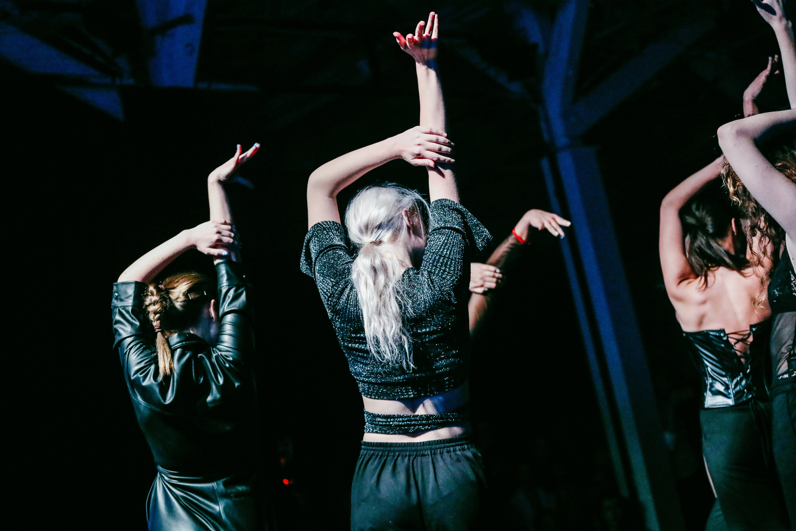 DANCE. Professional reportage photographer in Israel Julia Shaki